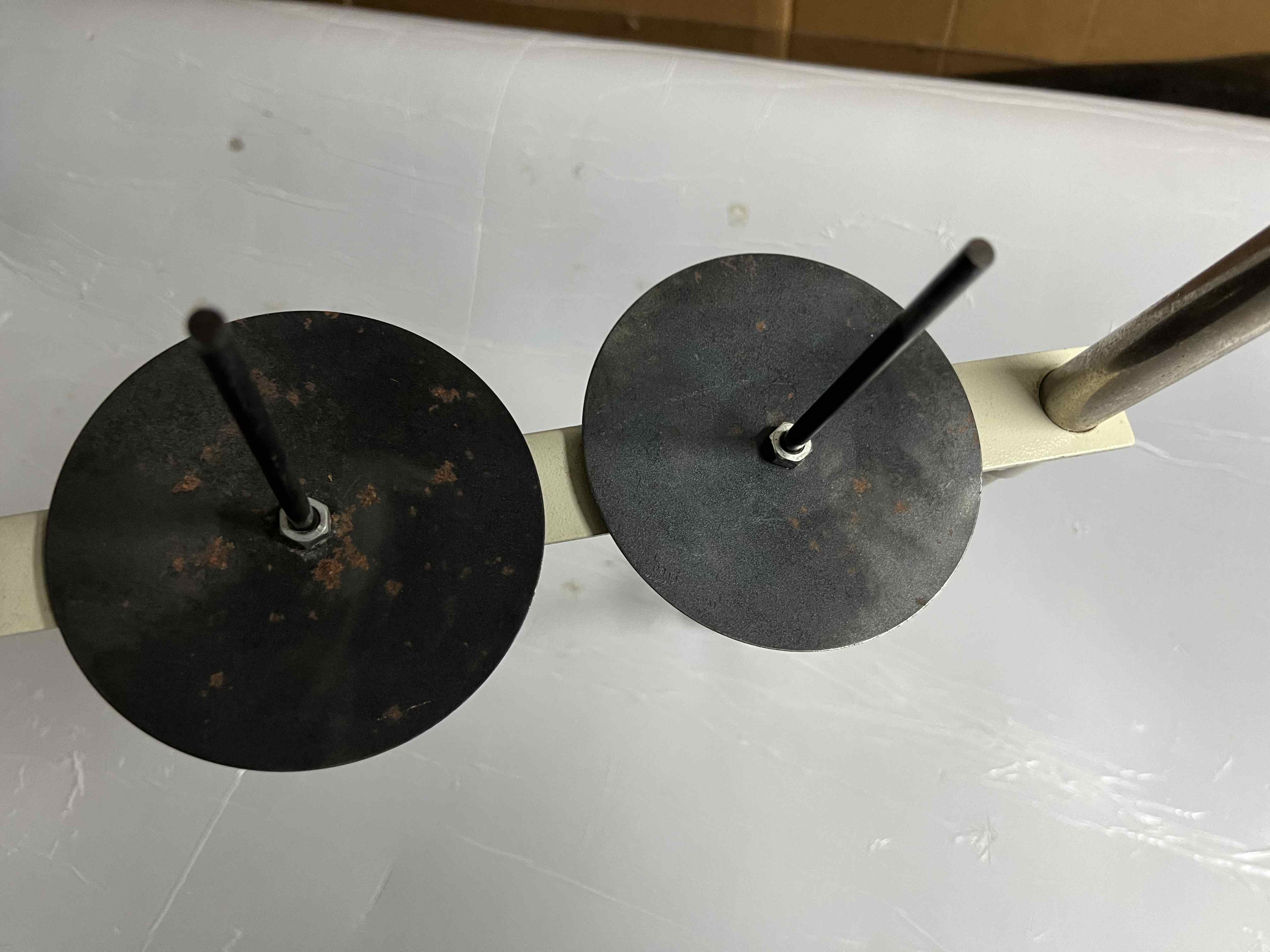 V6 PFAFF Asta porta filo 3 rocchetti 100% Metallo in vendita - foto 8