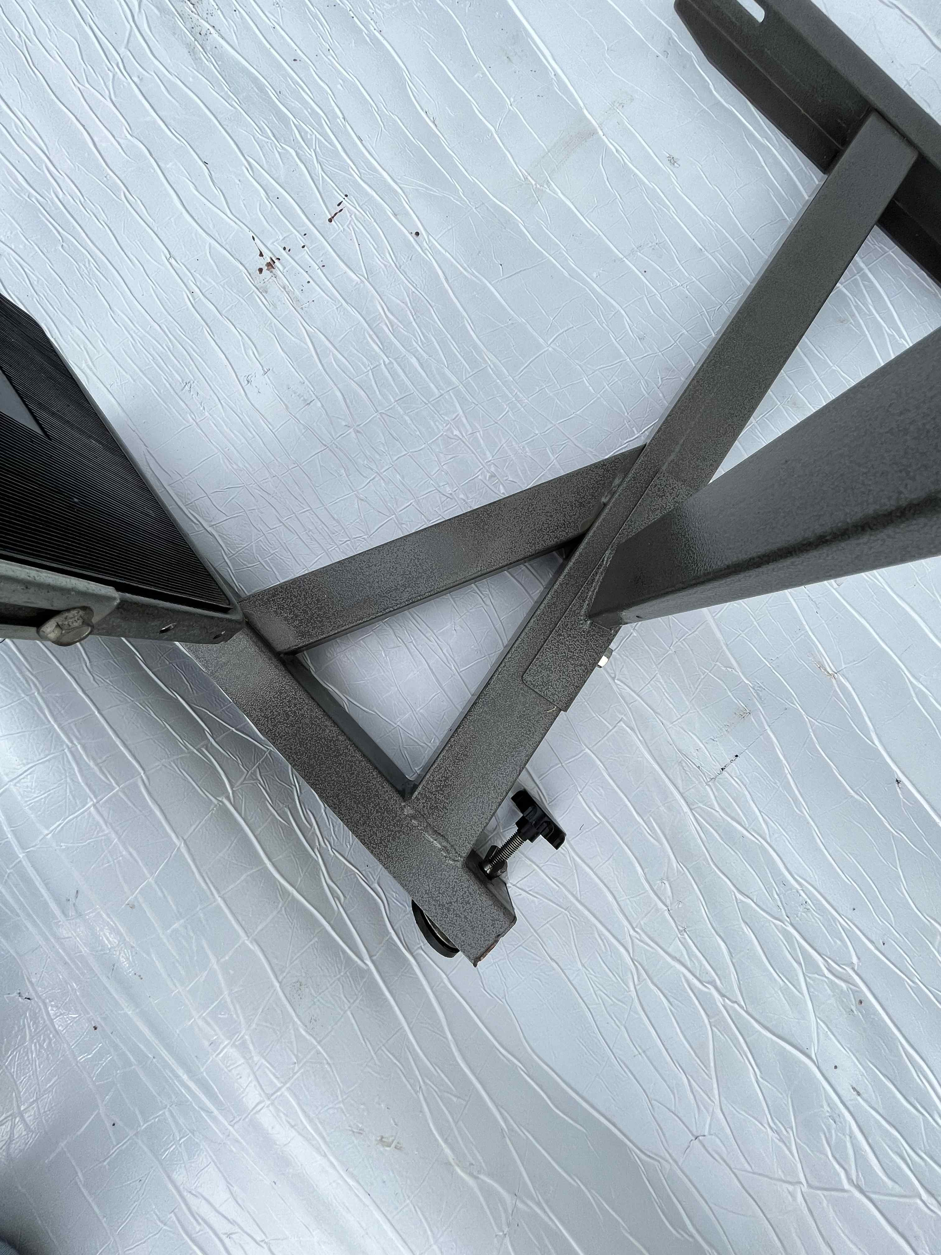 PFAFF Supporto tavolo macchina da cucire lineare in vendita - foto 8
