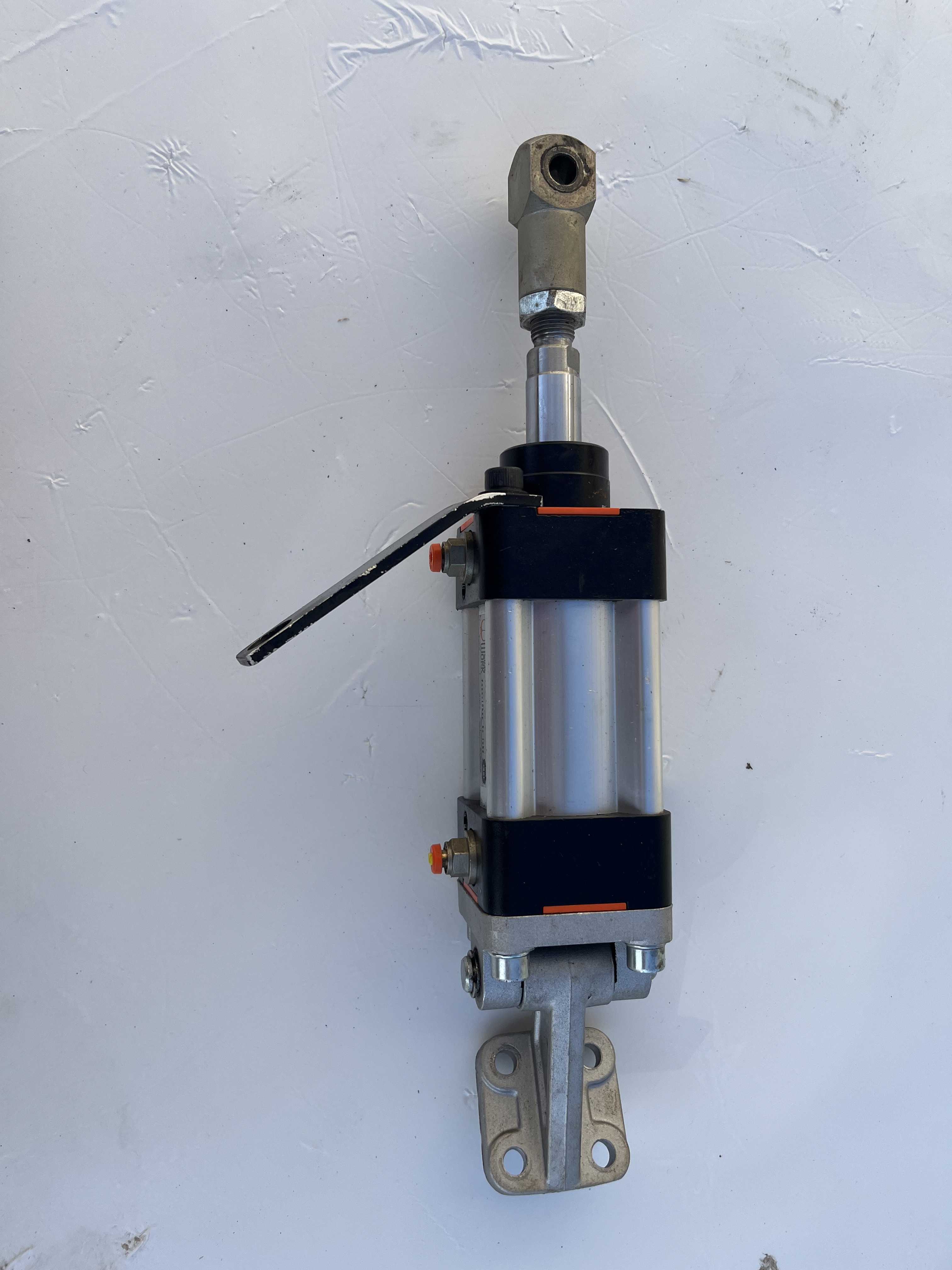 Cilindro pneumatico Metal Work ISO 6431-VDMA  in vendita - foto 1