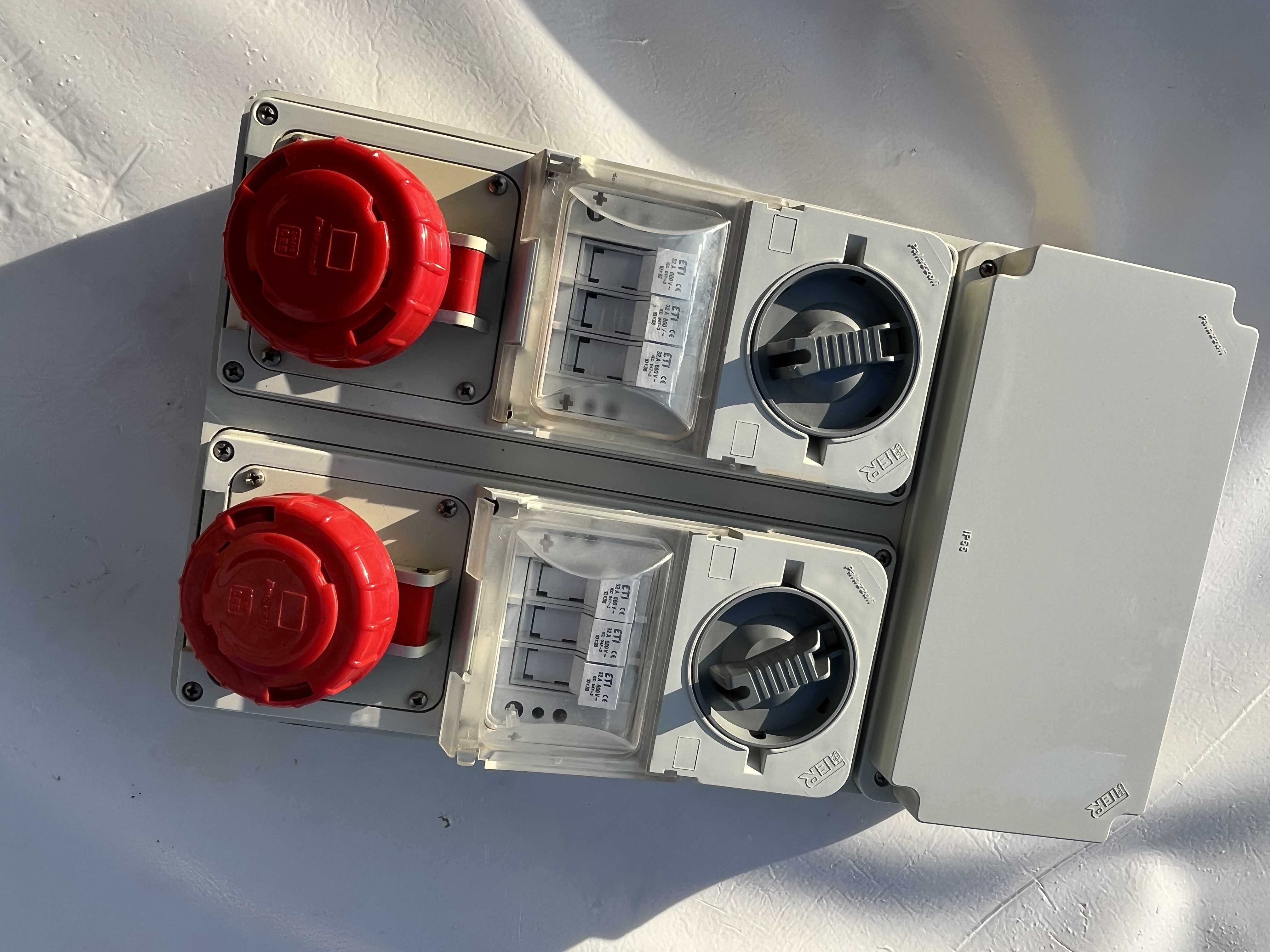 Presa CEE Palazzoli 3P+N+T 32A 400V fusibile in vendita - foto 11