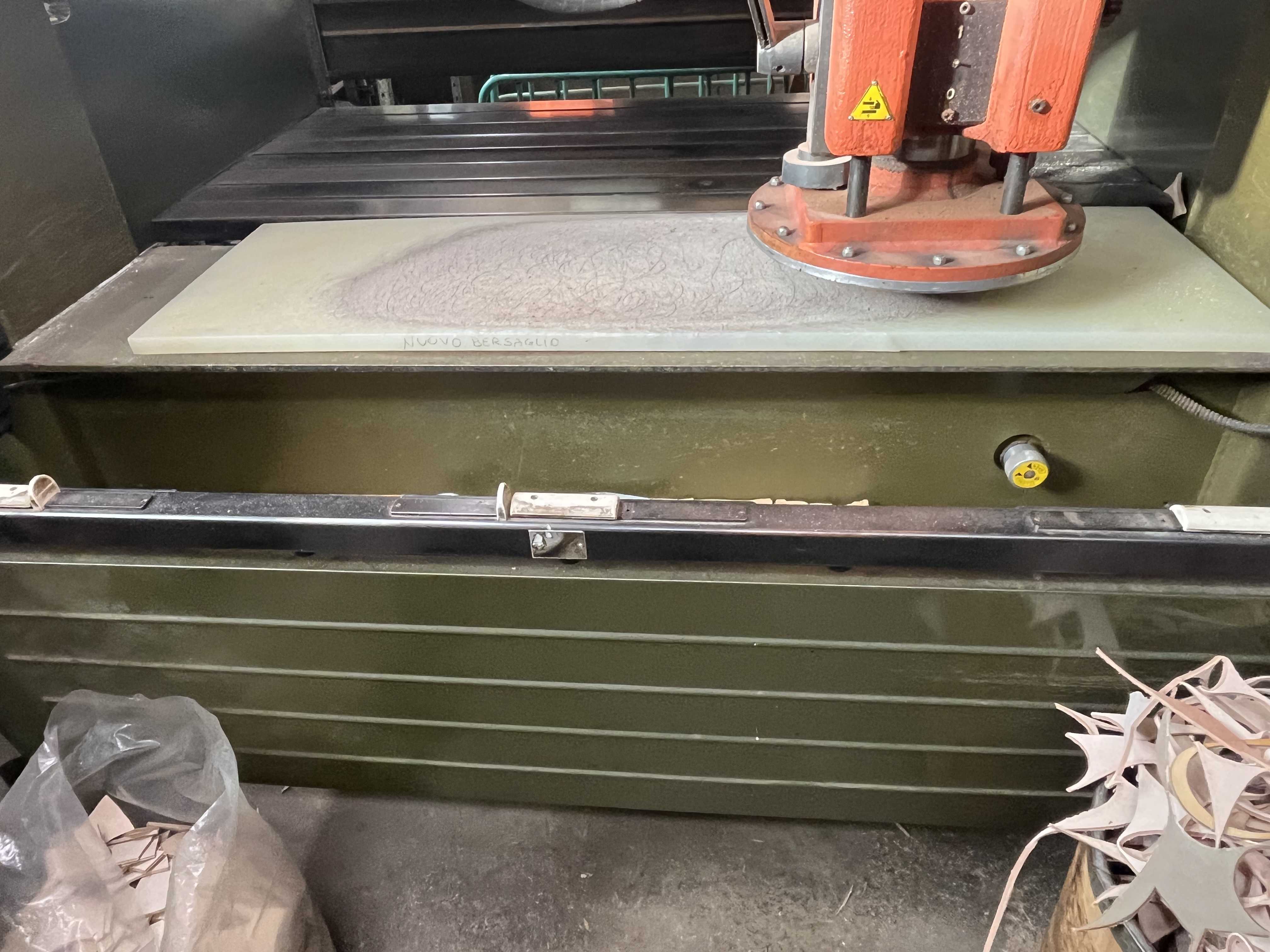 ATOM S588 Trancia a carrello  in vendita - foto 12