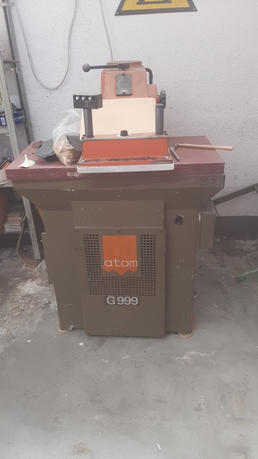 Atom G999 in vendita - foto 1