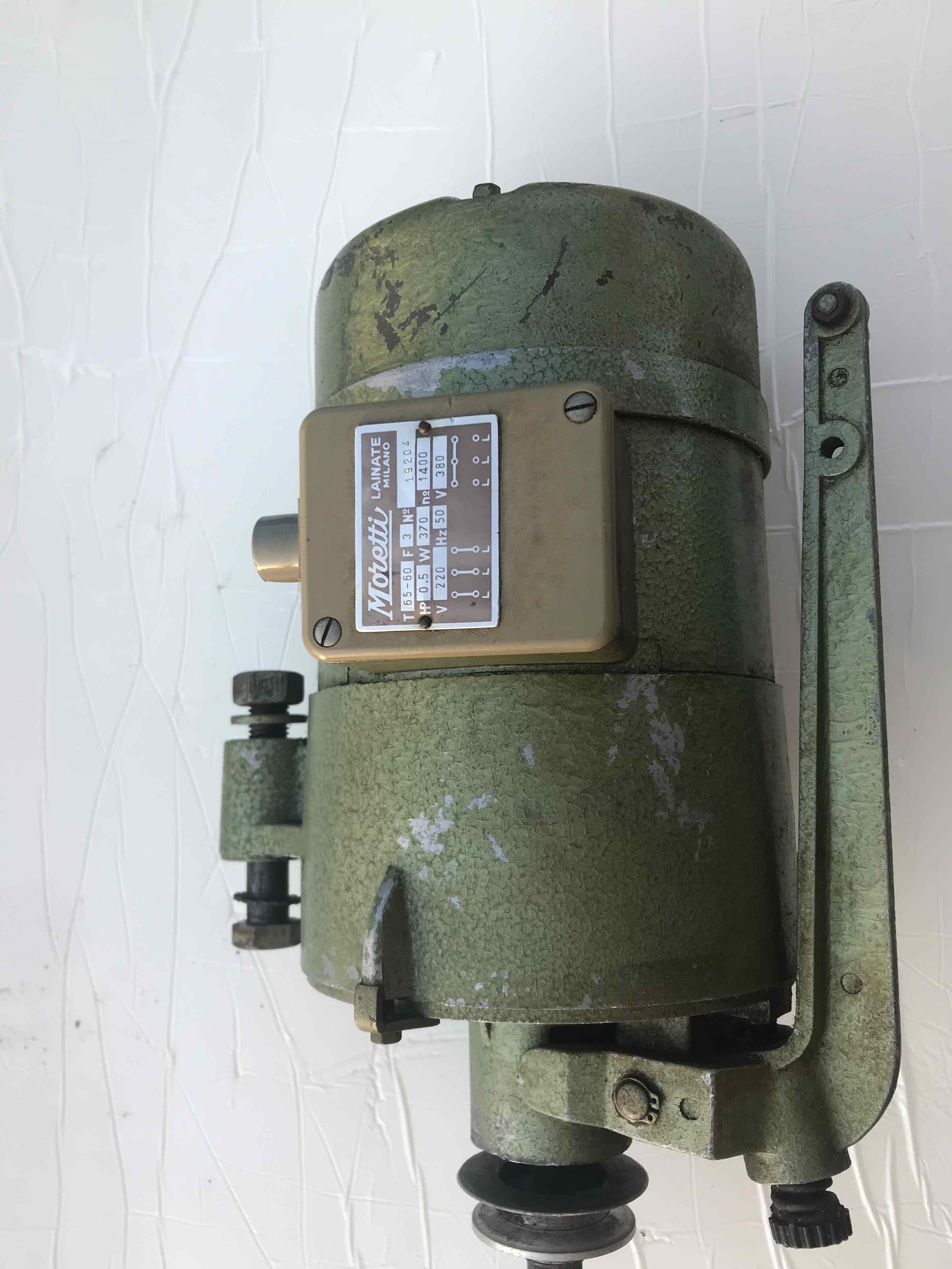 Motore macchina da Cucire industriale Moretti 65-60 in vendita - foto 9
