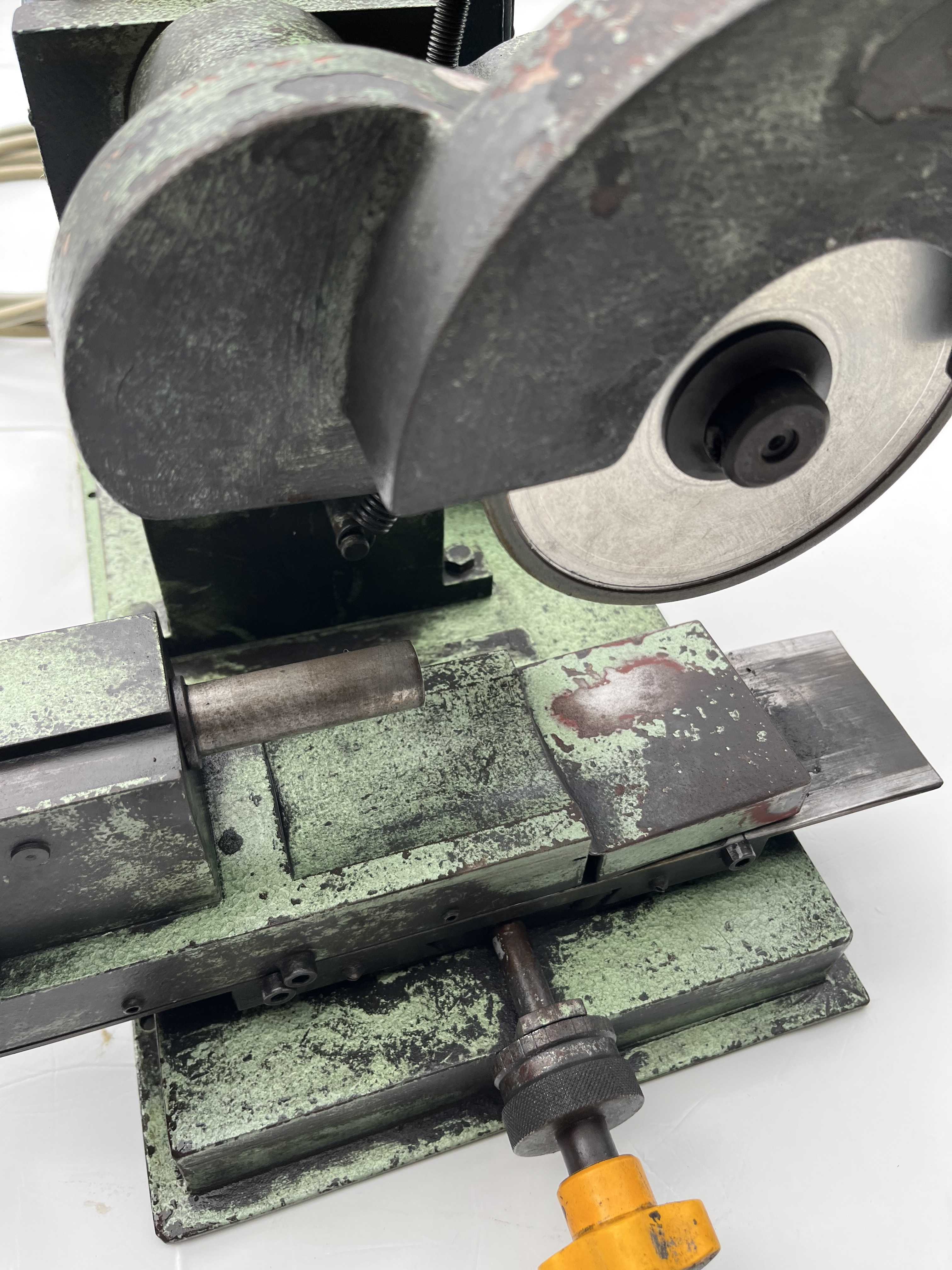 AFFILATRICE PER FRESE  in vendita - foto 1