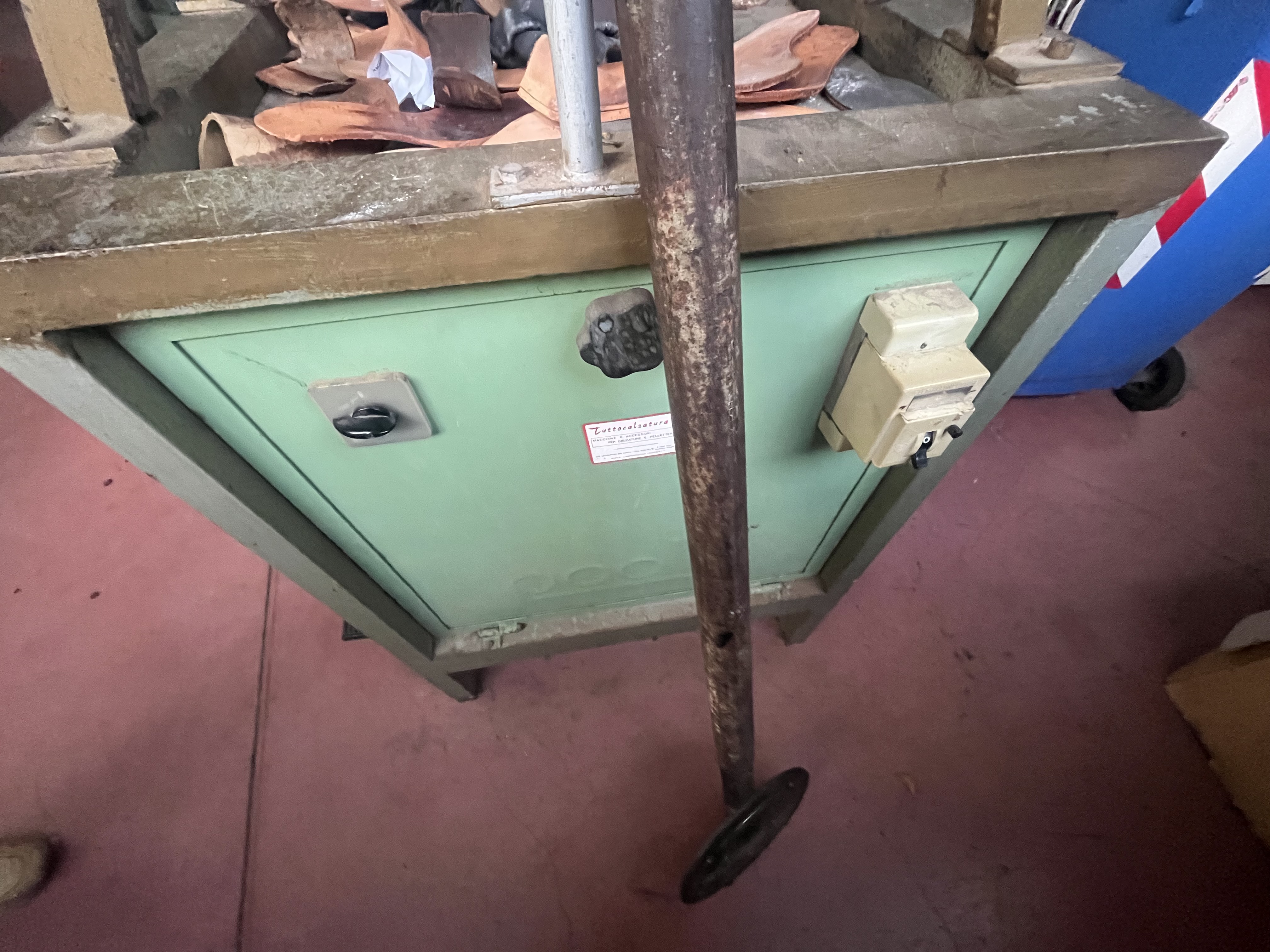 BANCO STIRAMOCASSINI 6 PAIA in vendita - foto 2