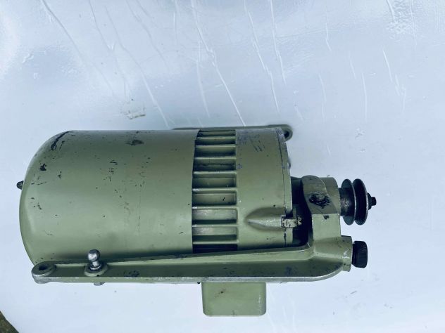 M7 Motore macchina da Cucire trimonofase 2800 giri in vendita - foto 1