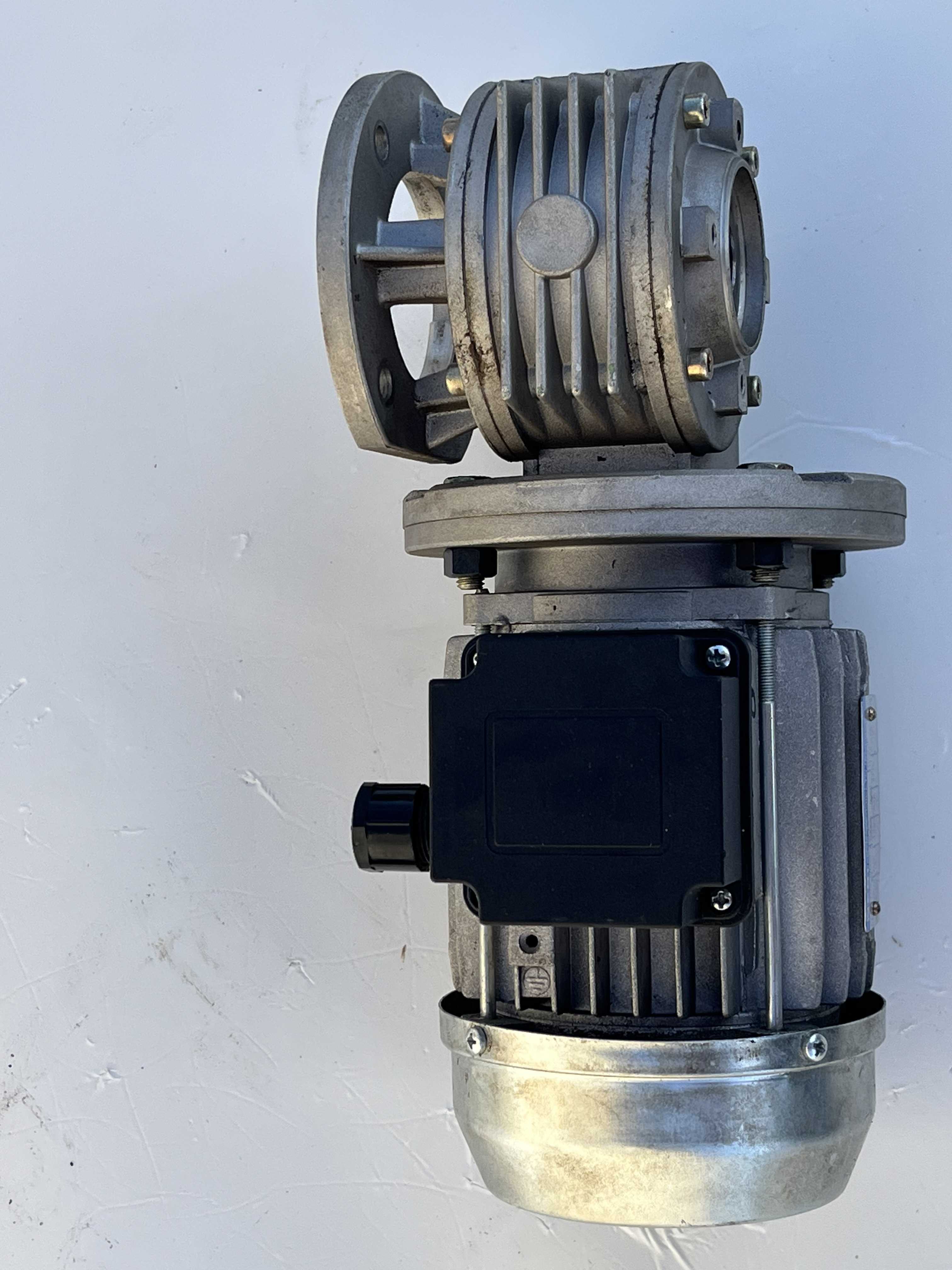 NERI Motoriduttore 0,25  + Riduttore BONFIGLIOLI 20/1 in vendita - foto 13