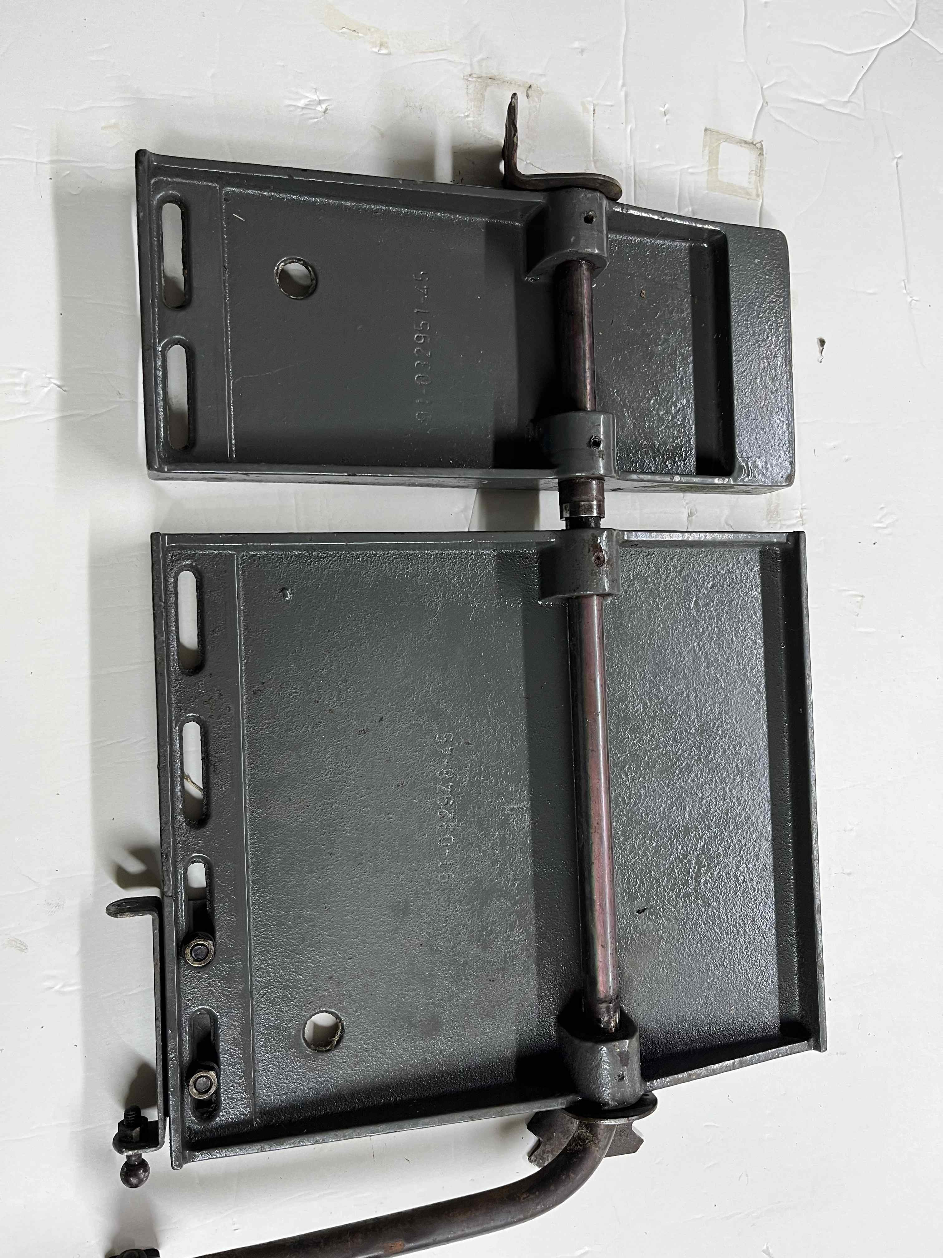 AD6 Adler pedale doppio per macchine da cucire triplici in vendita - foto 4