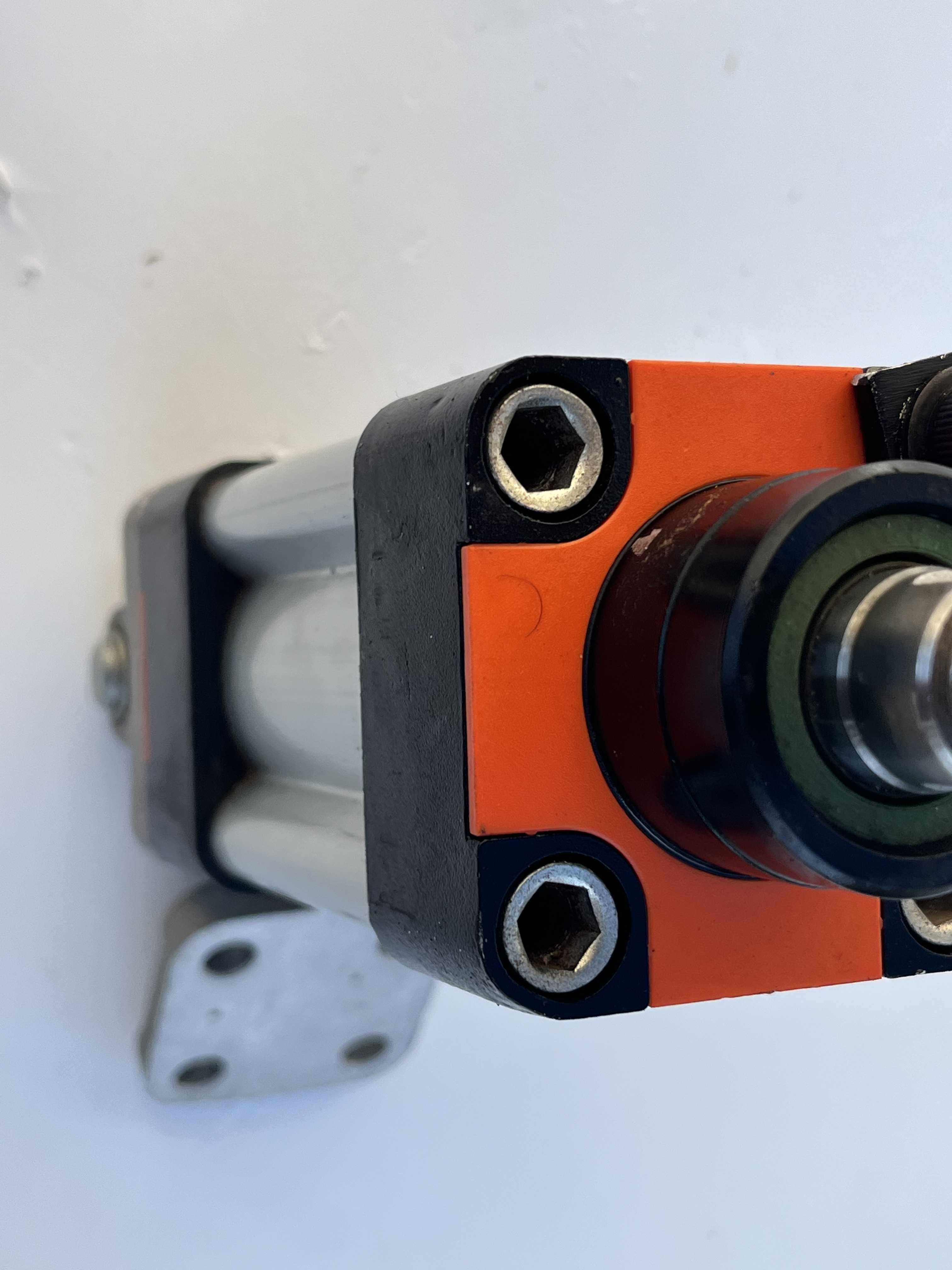 Cilindro pneumatico Metal Work ISO 6431-VDMA  in vendita - foto 11