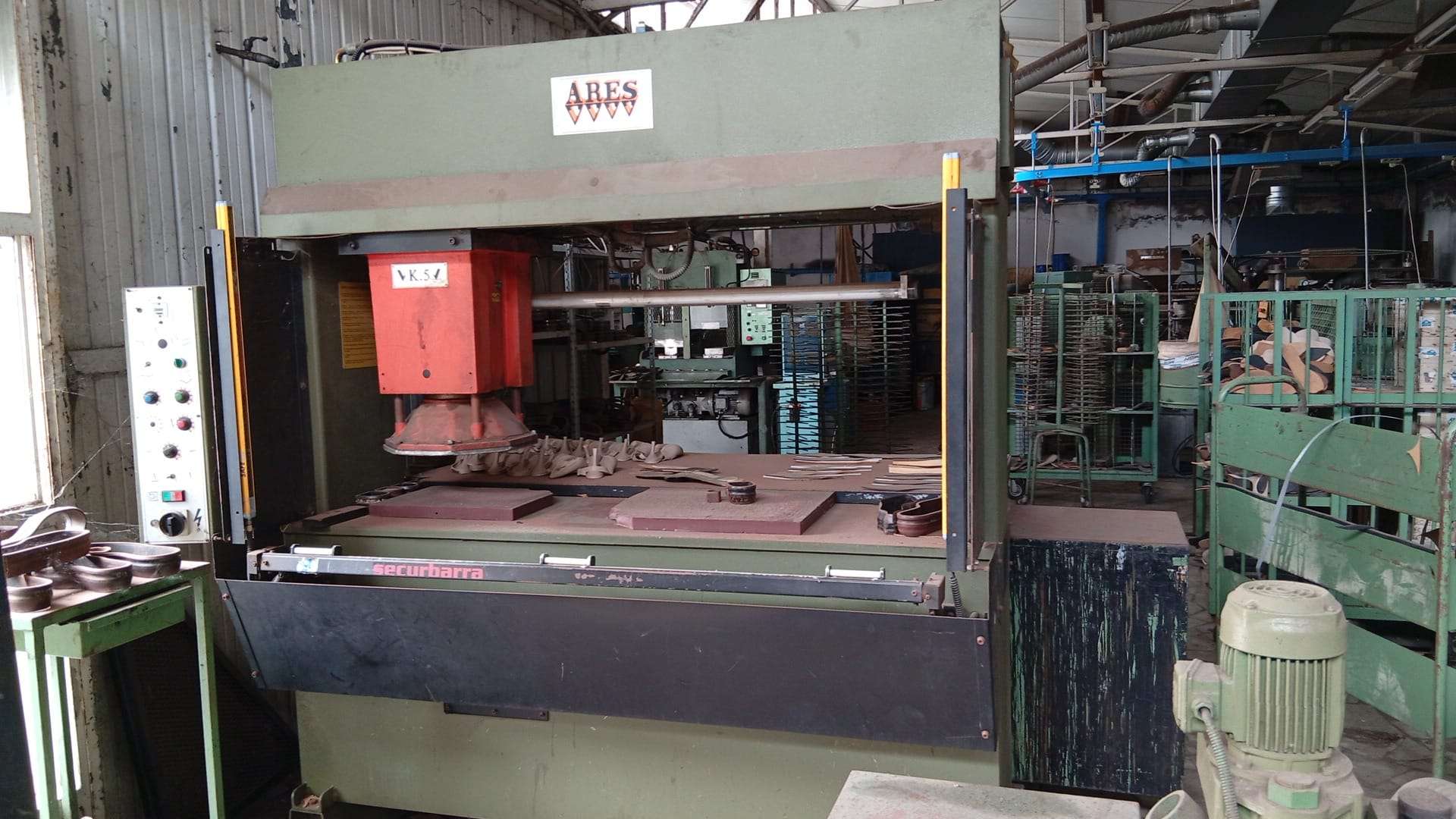 ARES K5 Trancia a carrello in vendita - foto 1