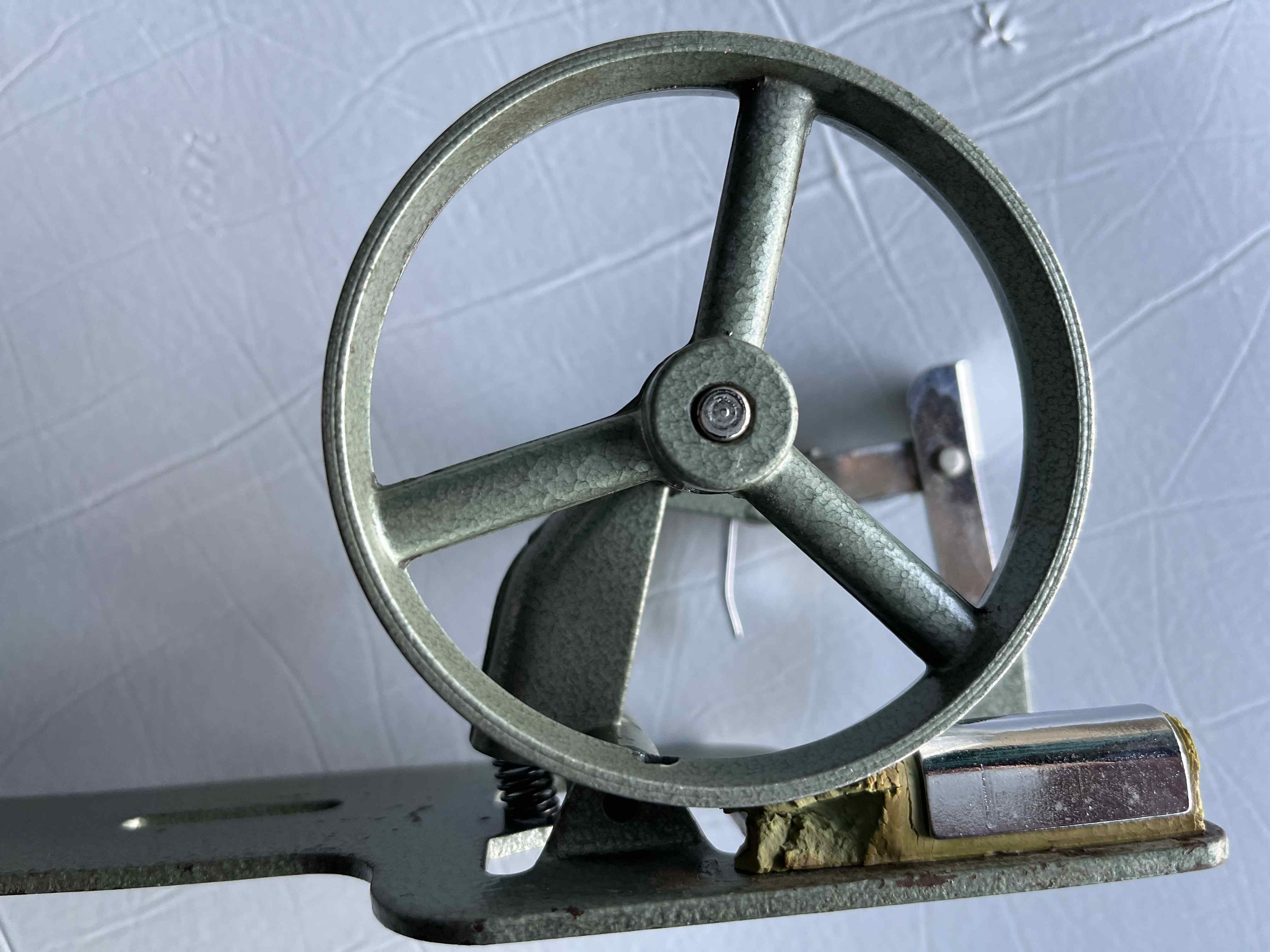 Refrey avvolgitore automatico spolina macchina cucire in vendita - foto 7