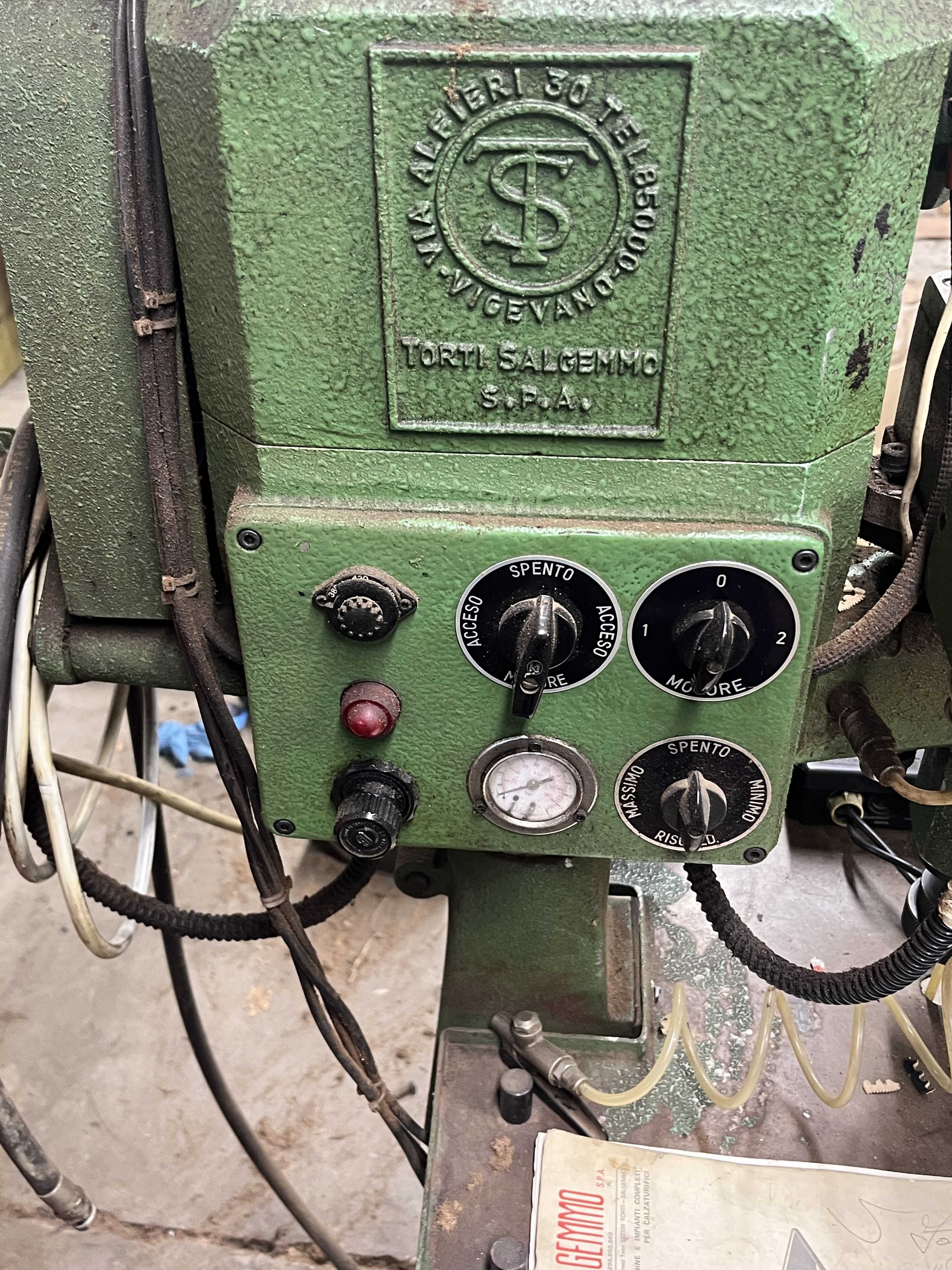 Macchina per increna su suola in vendita - foto 10