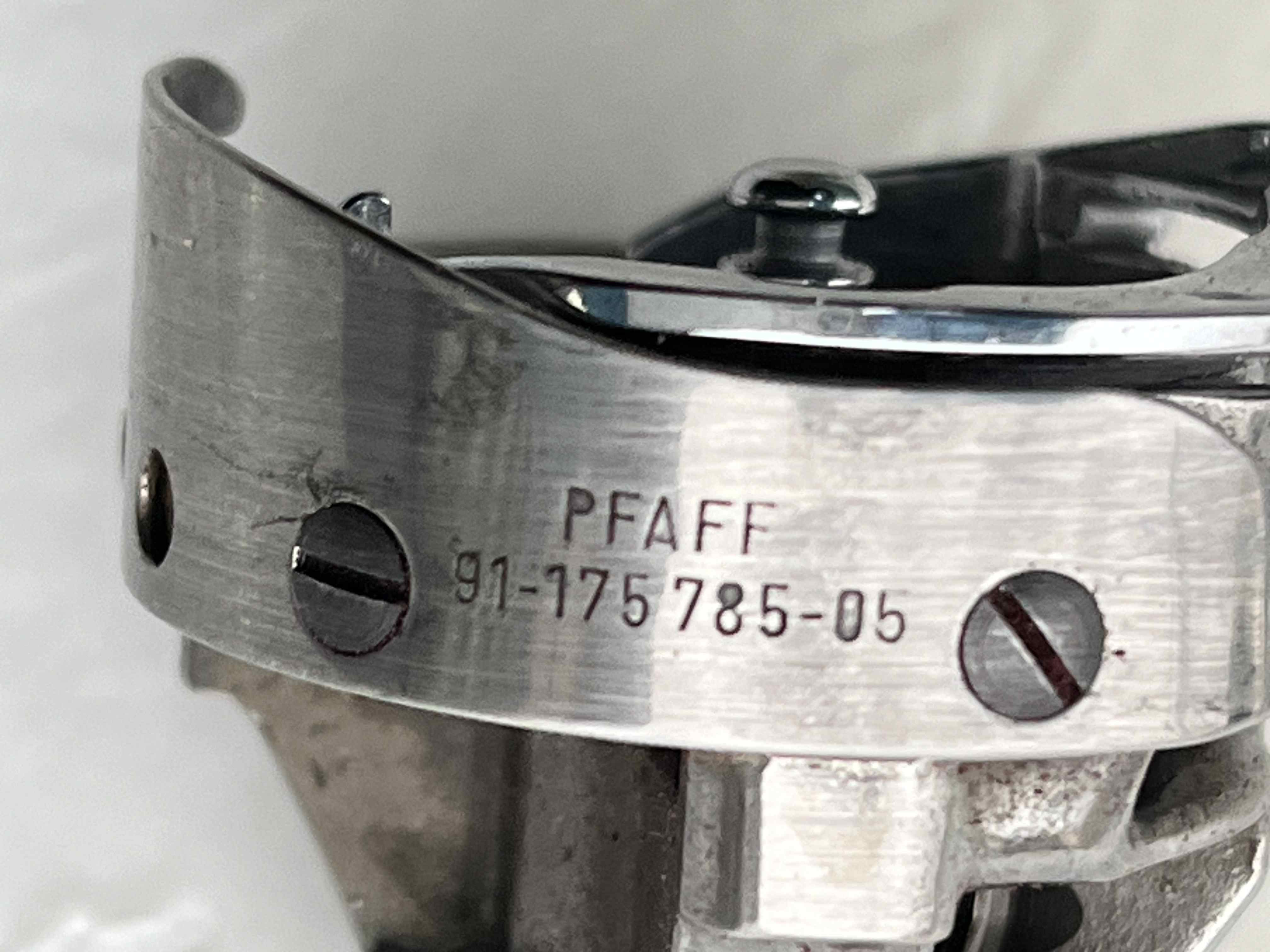 FP3 PFAFF 9074 crochet completo di cestello in vendita - foto 7