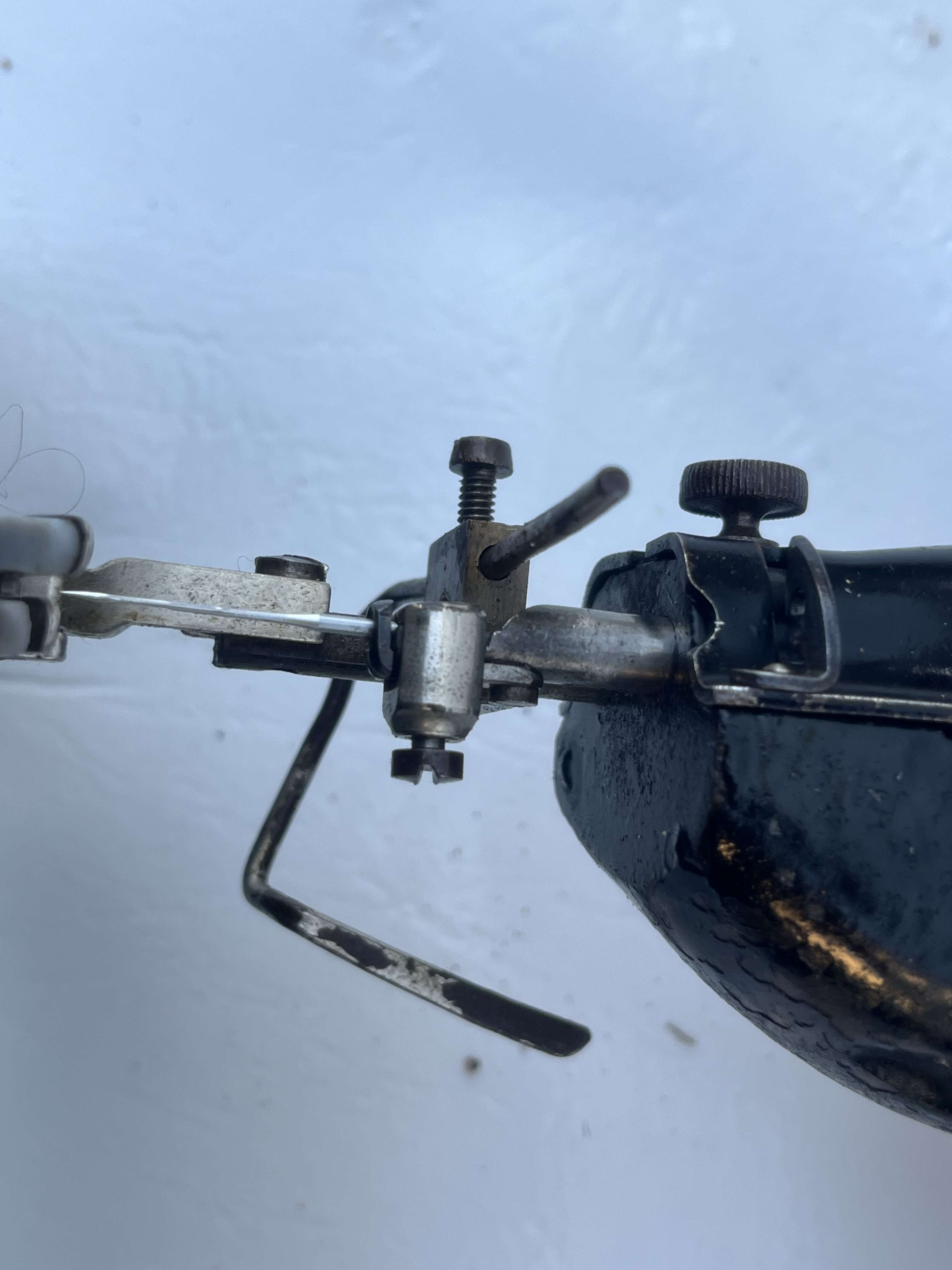 SINGER  31M32 Industrial Sewing Machine in vendita - foto 8