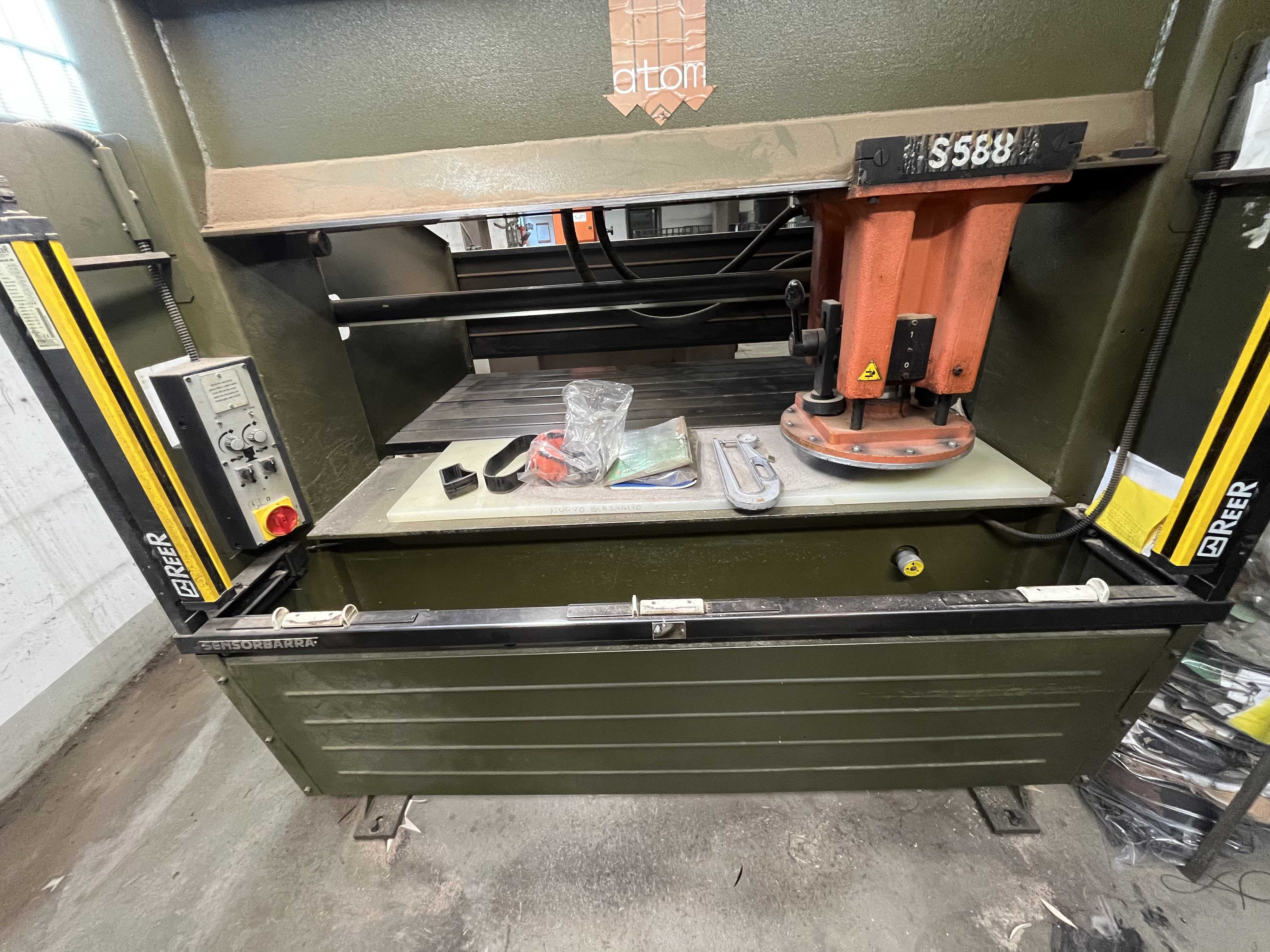 ATOM S588 Trancia a carrello  in vendita - foto 6