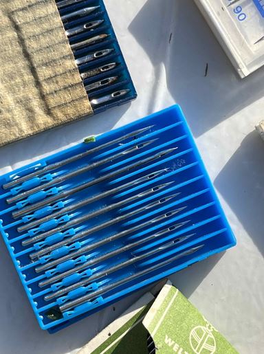 250 Aghi macchina per cucire la pelle industriale - AG3 in vendita - foto 4