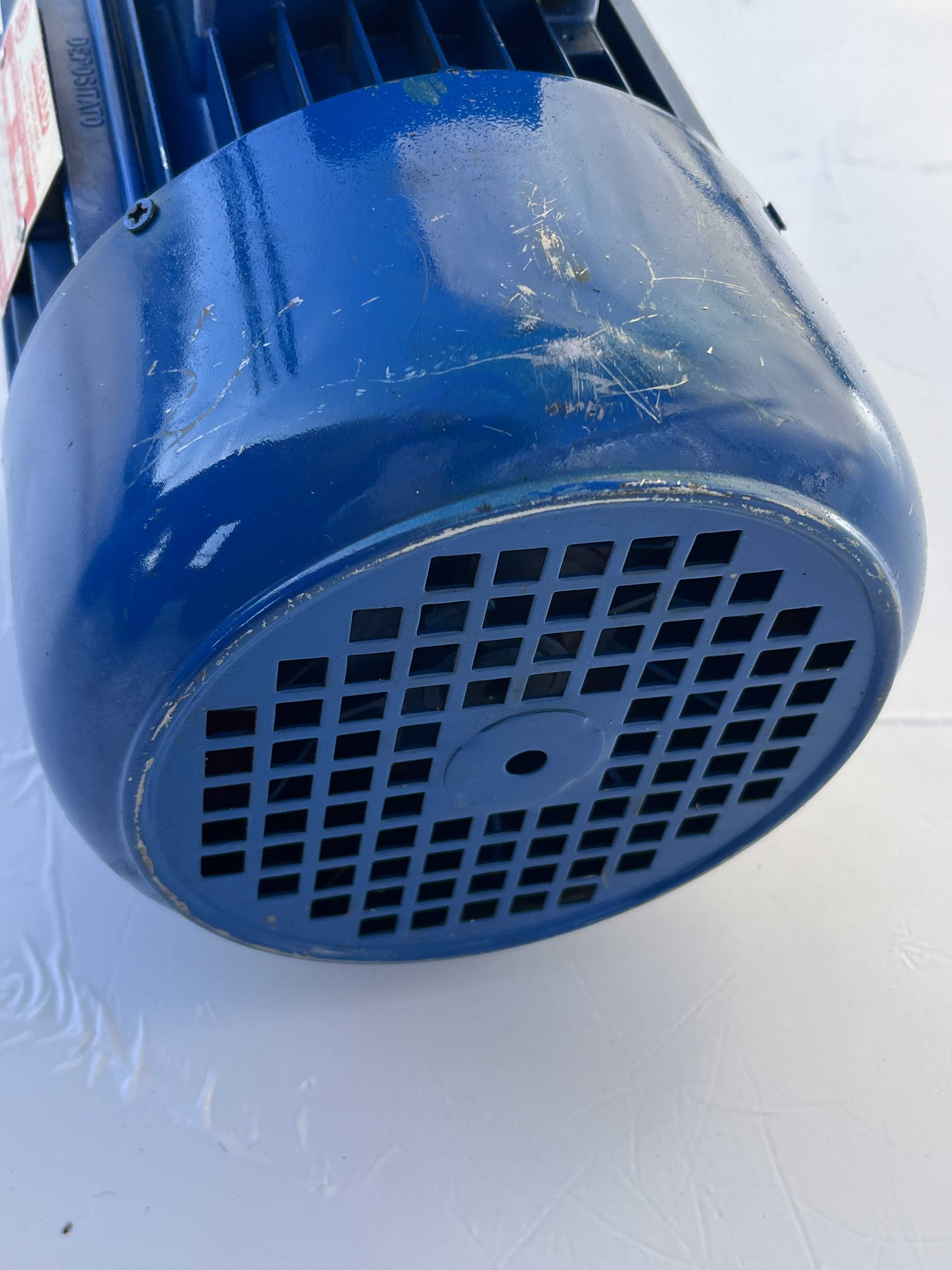 BINELLO Motore Asincrono Trifase 2 HP 2.800 giri in vendita - foto 6