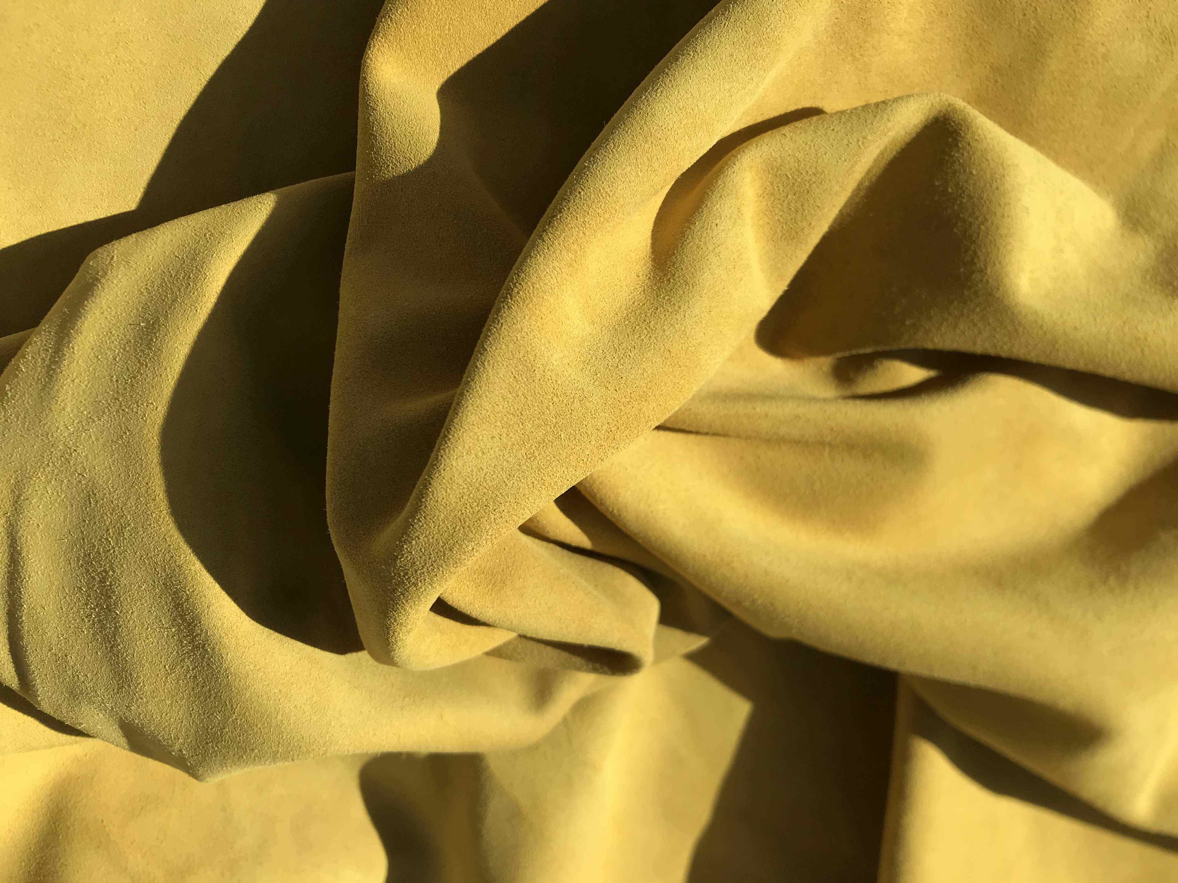 Stock pellame scamosciato colori vari per export in vendita - foto 9