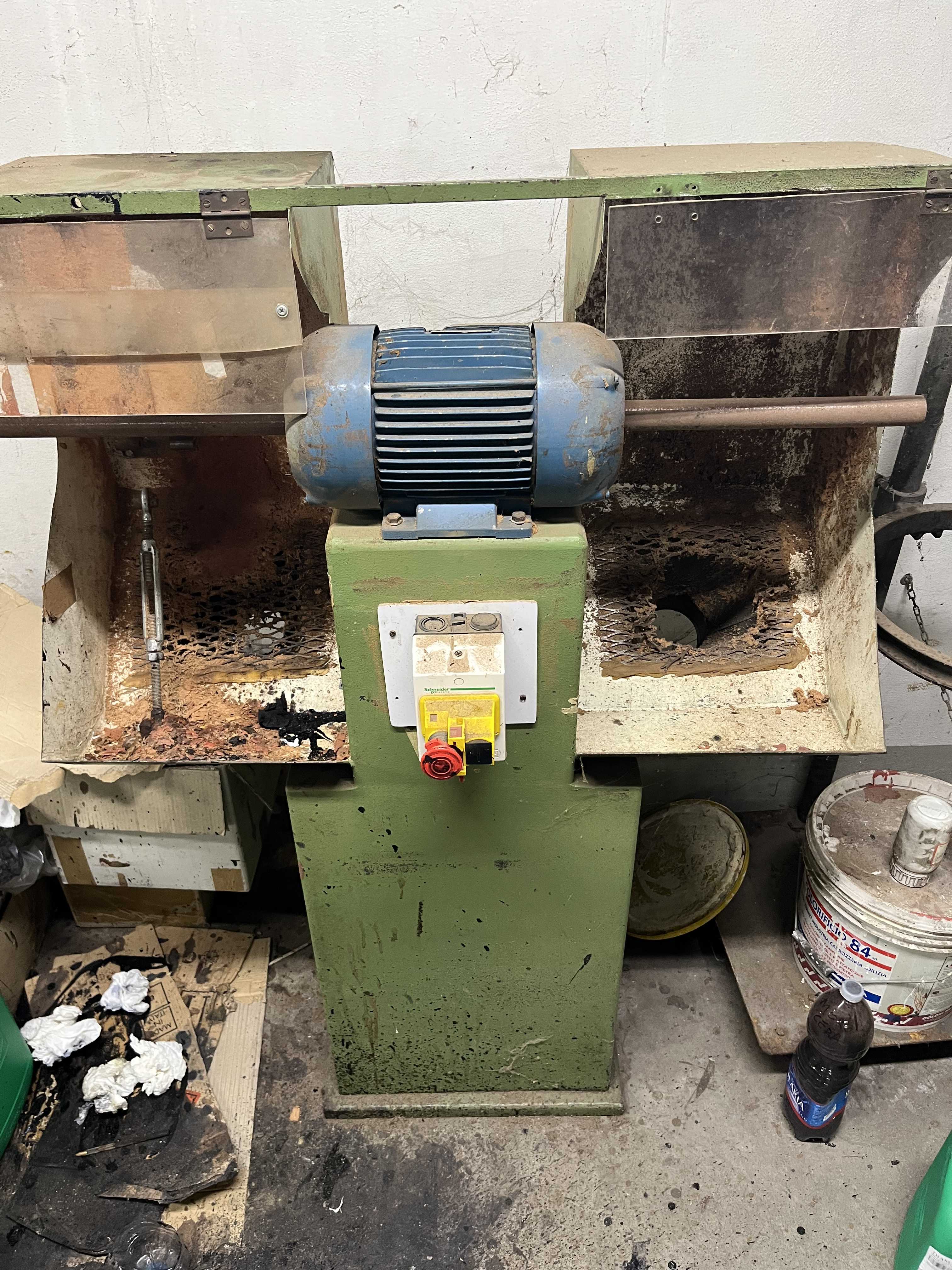 Lavorazione pelli e cuoio in vendita