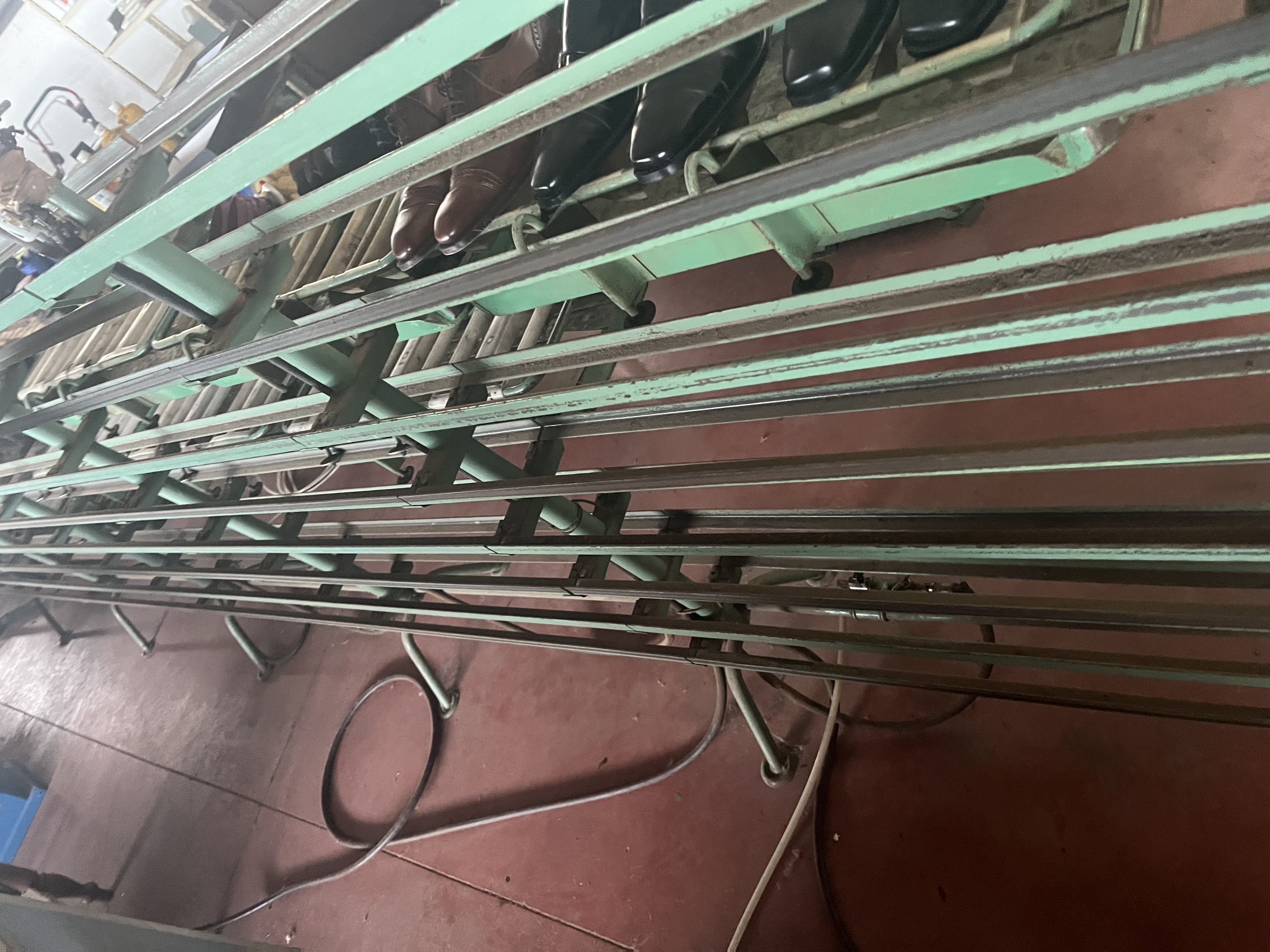 MANOVIA CALZATURE 32 MT A SPINTA 50 CARRELLI in vendita - foto 9