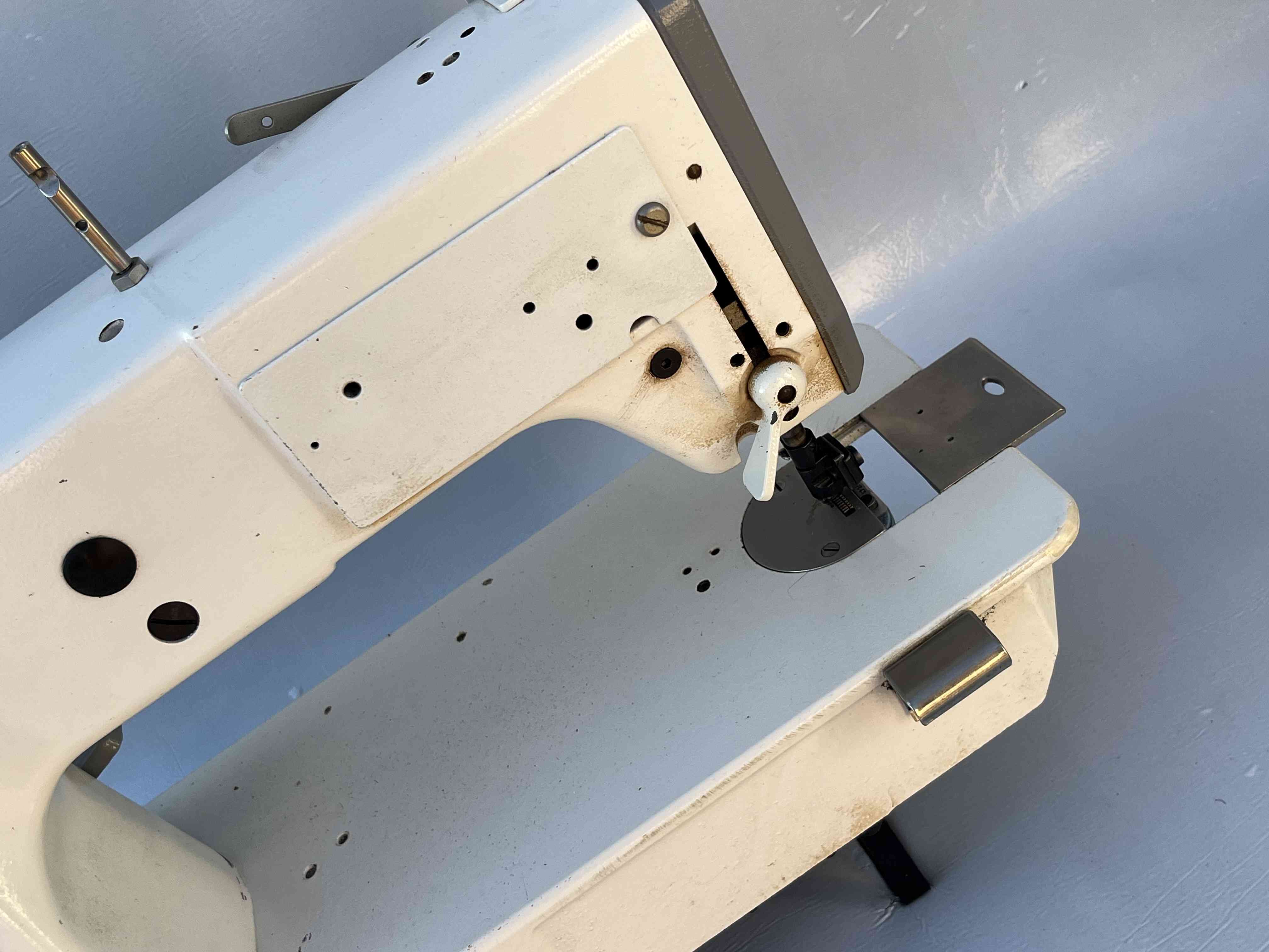 PFAFF 953 Macchina cucire lineare rasafilo in vendita - foto 11