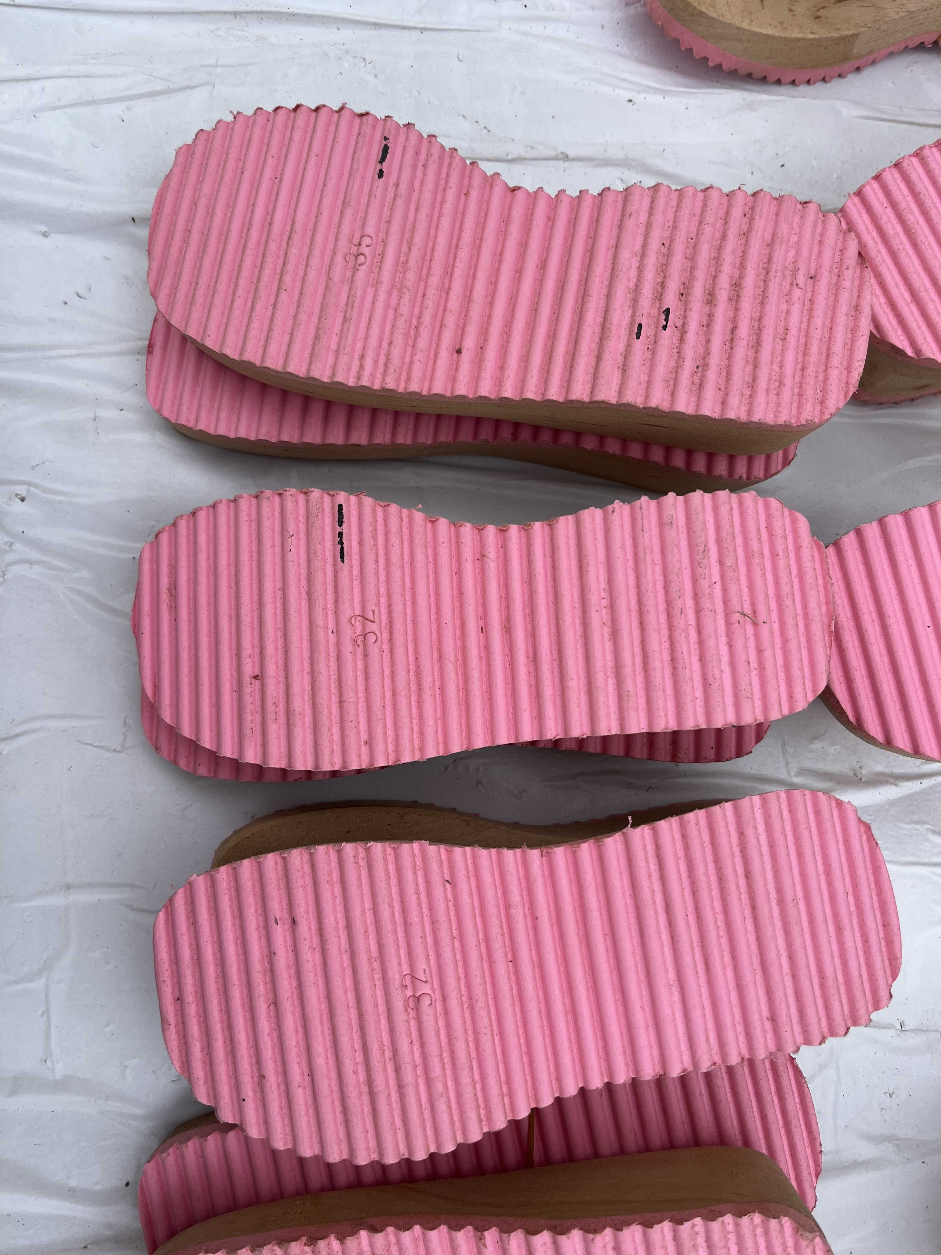 Stock Fondi zoccoli donna bambino 25 al 40 – KG. 150 in vendita - foto 11