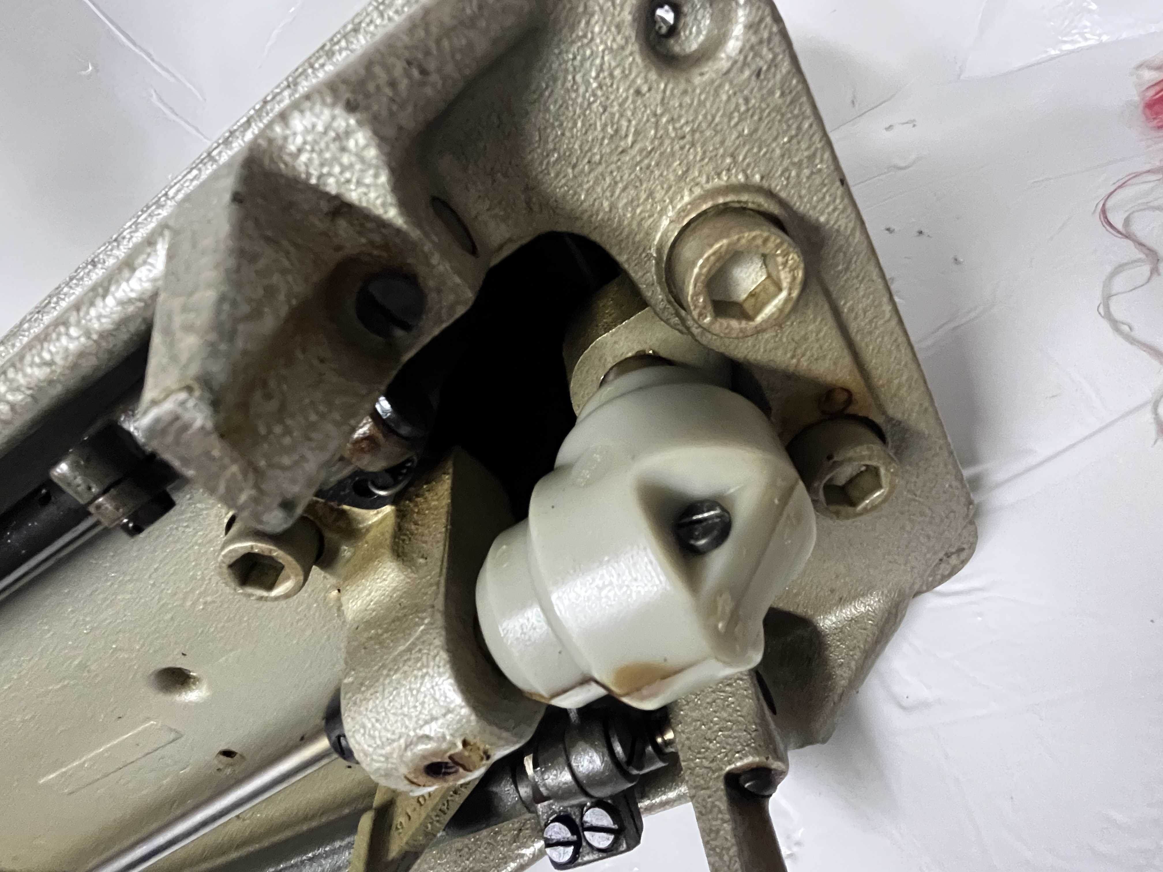 PFAFF 138 zig zag  Like New Conditions  in vendita - foto 9