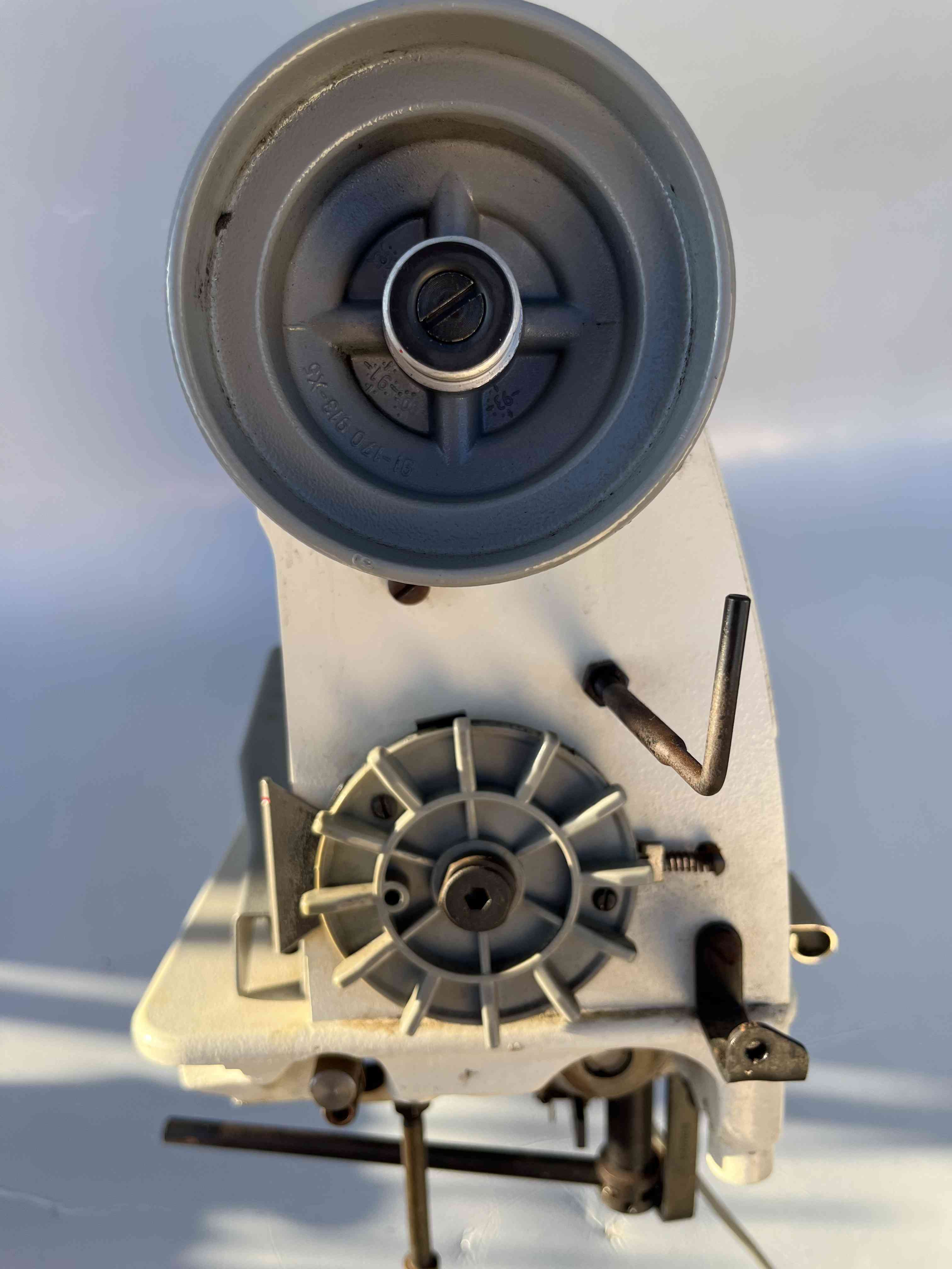 PFAFF 953 Macchina cucire lineare rasafilo in vendita - foto 7