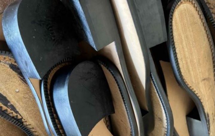 Stock suola cuoio donna mercati Africani in vendita - foto 4