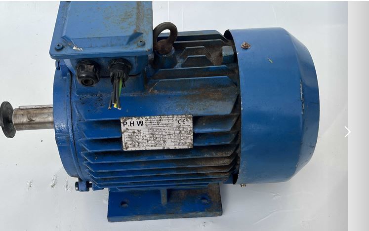 Motore trifase industriale da 5,5 kW IP55 in vendita - foto 1