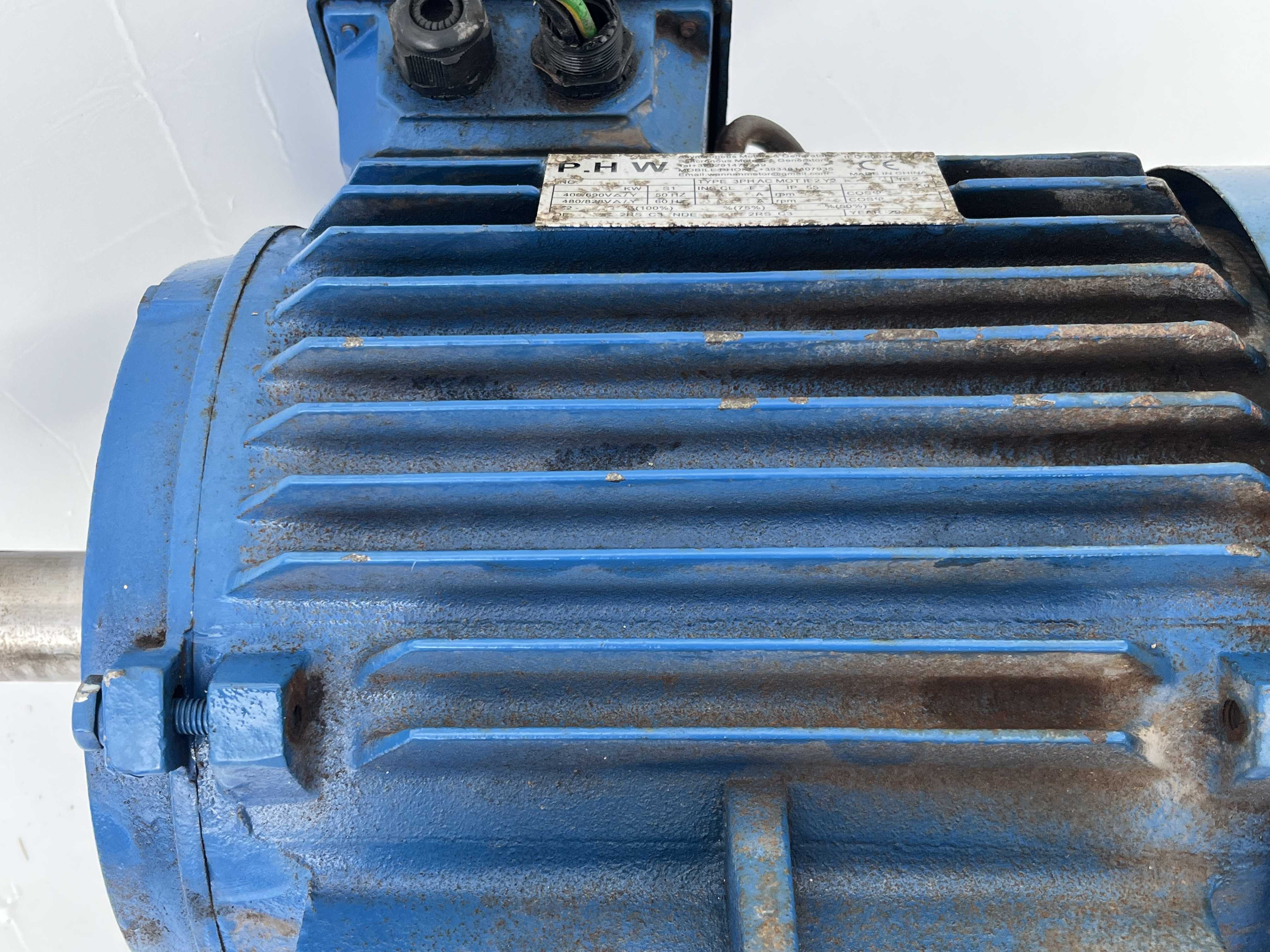 Motore trifase industriale da 5,5 kW IP55 in vendita - foto 9