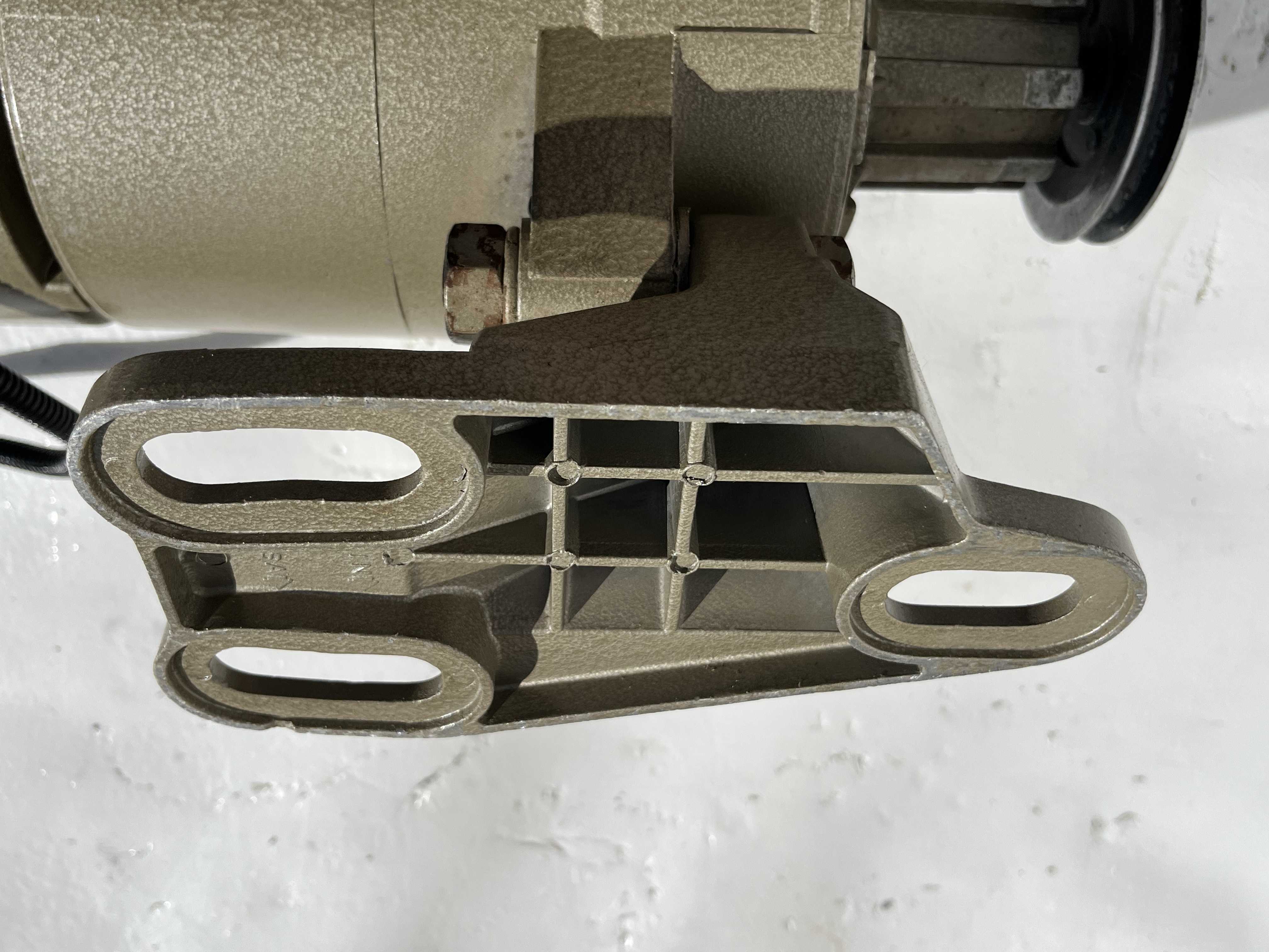 FIR 113 Motore macchina da Cucire trimonofase 1400 giri in vendita - foto 10