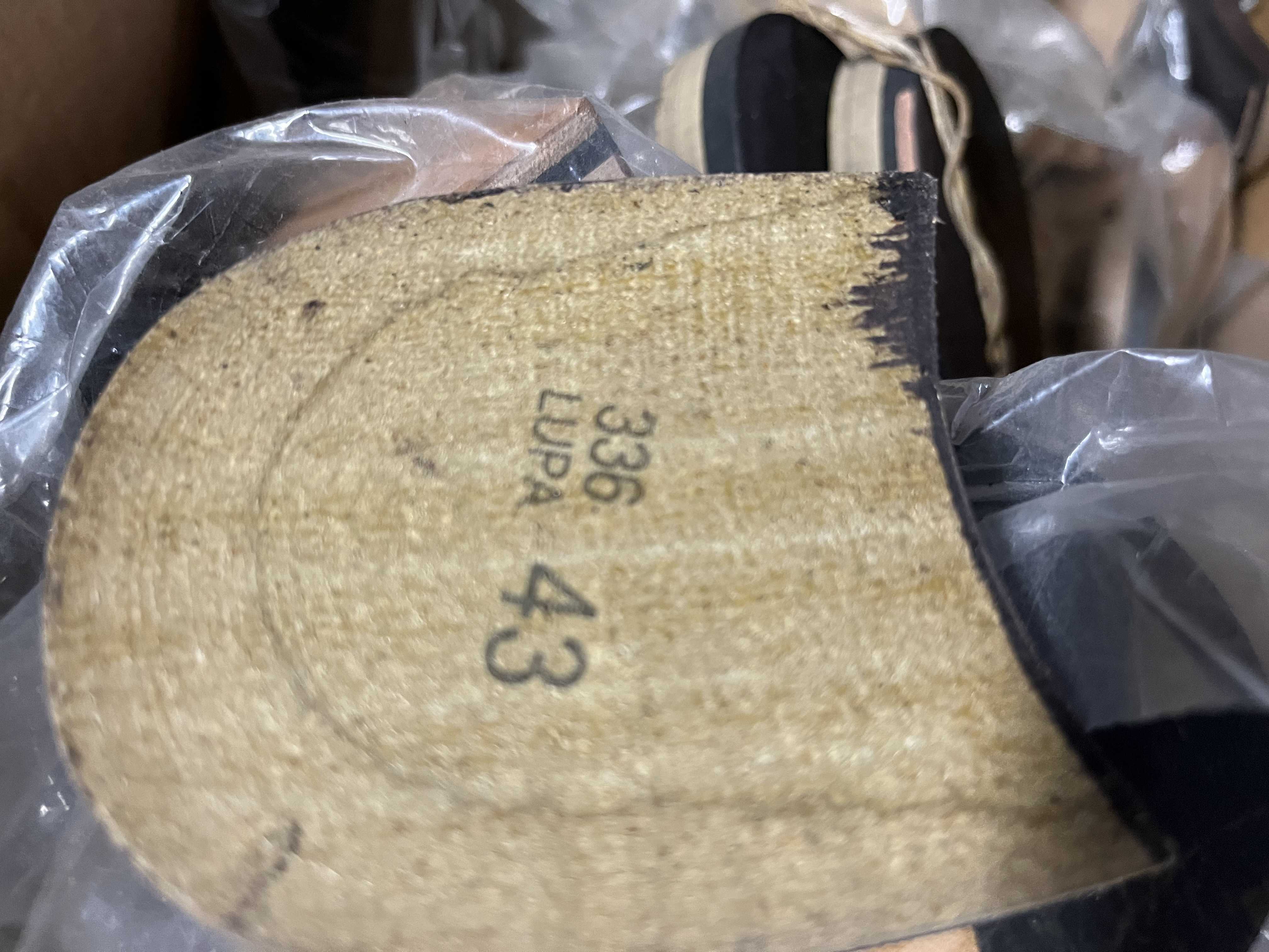 Tacchi scarpe in legno solo export – Casse da KG. 300 in vendita - foto 8