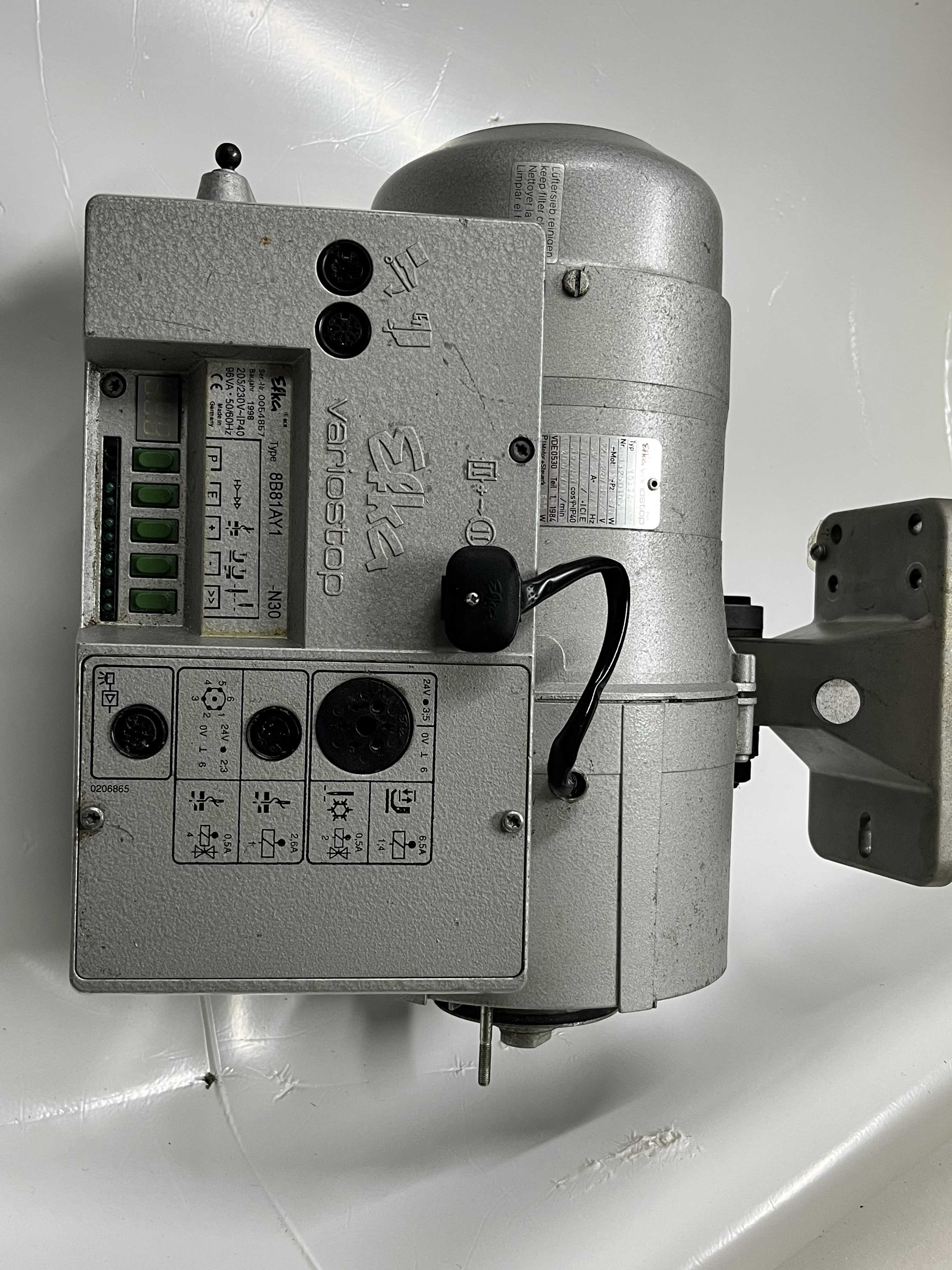 Macchine per cucire in vendita