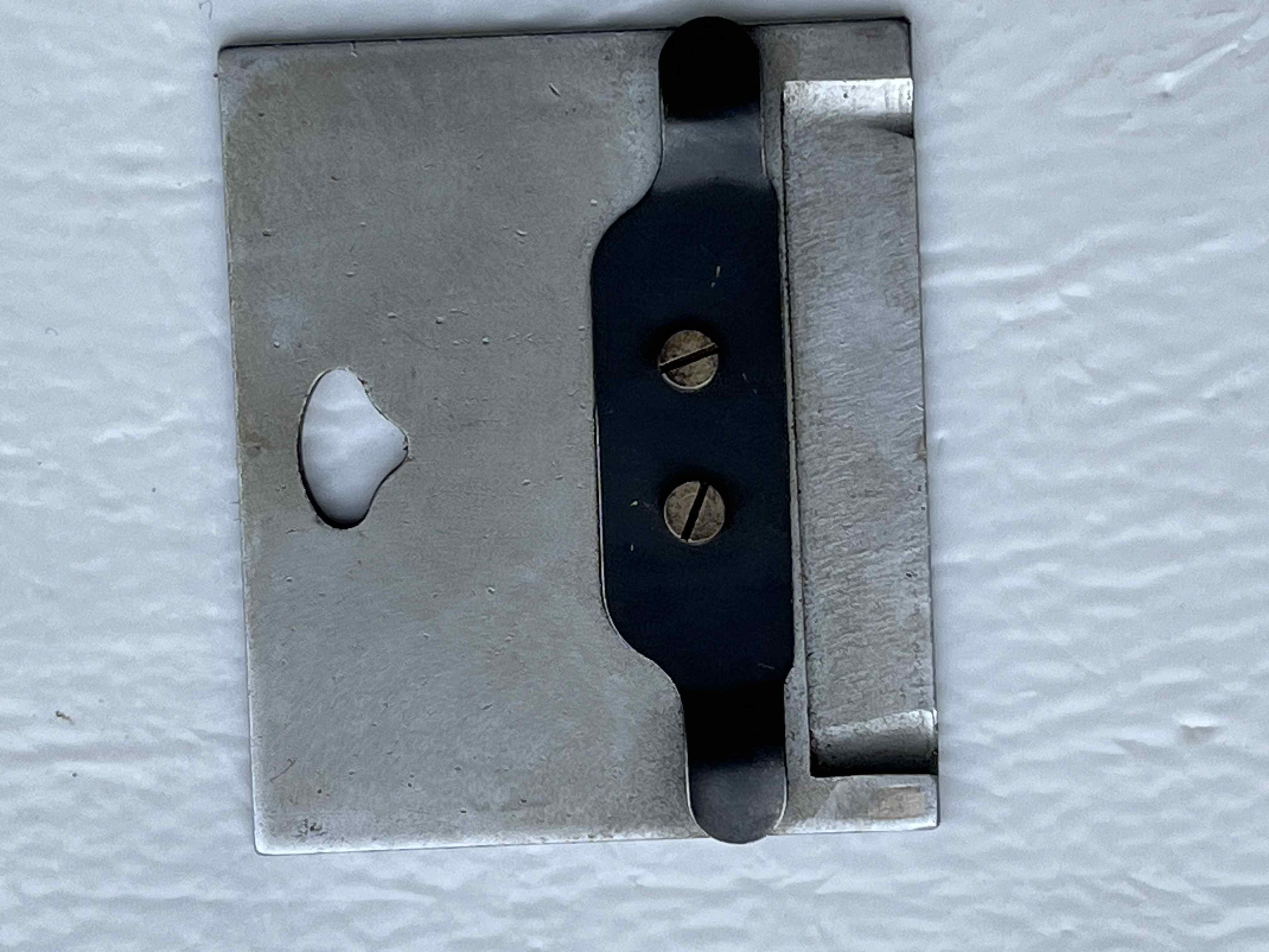 Placca scorrevole macchina da cucire 54x64 MM in vendita - foto 1