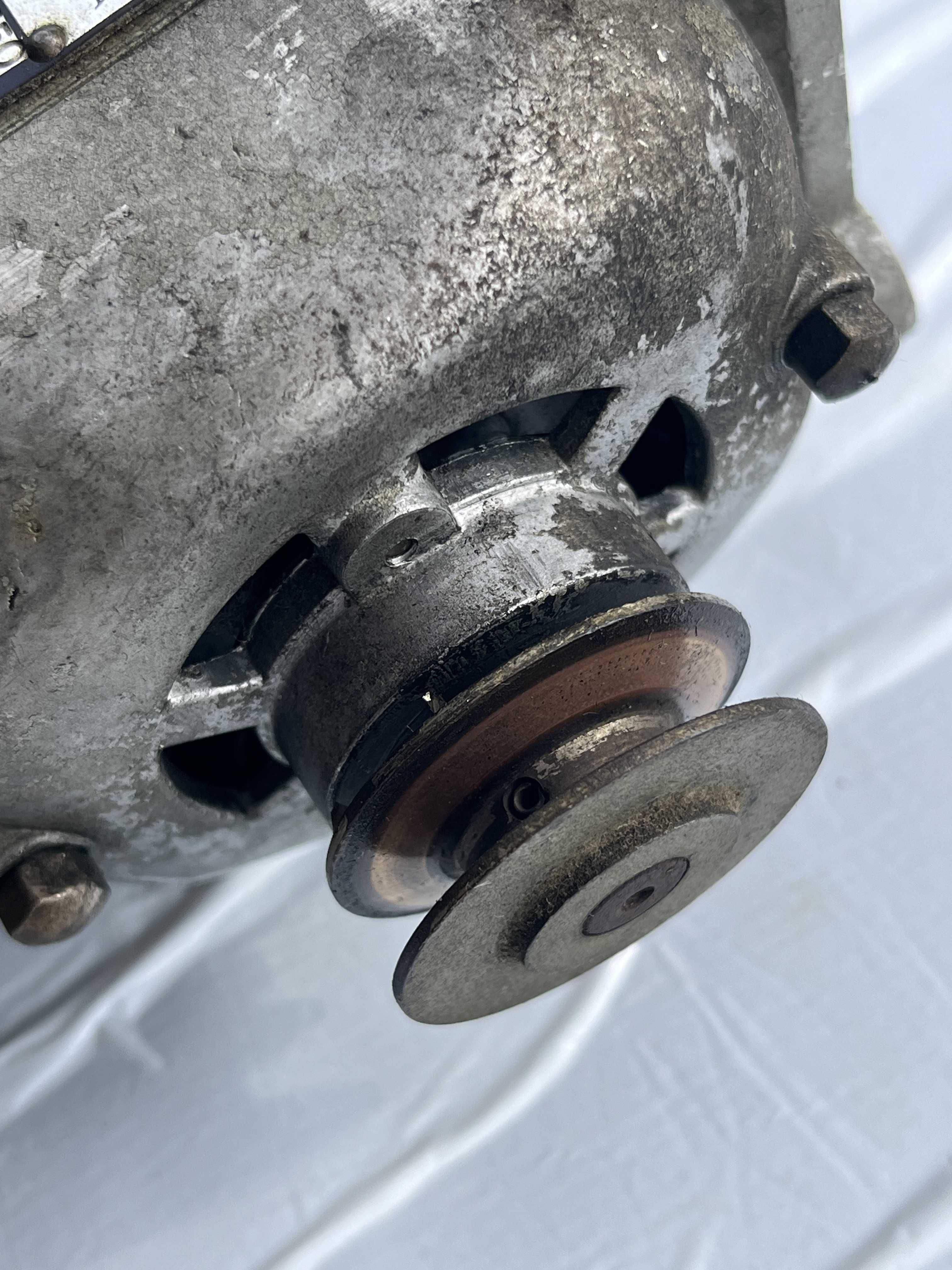 GUTRIS R6 Motore macchine da cucire vintage - 4000 Giri in vendita - foto 3