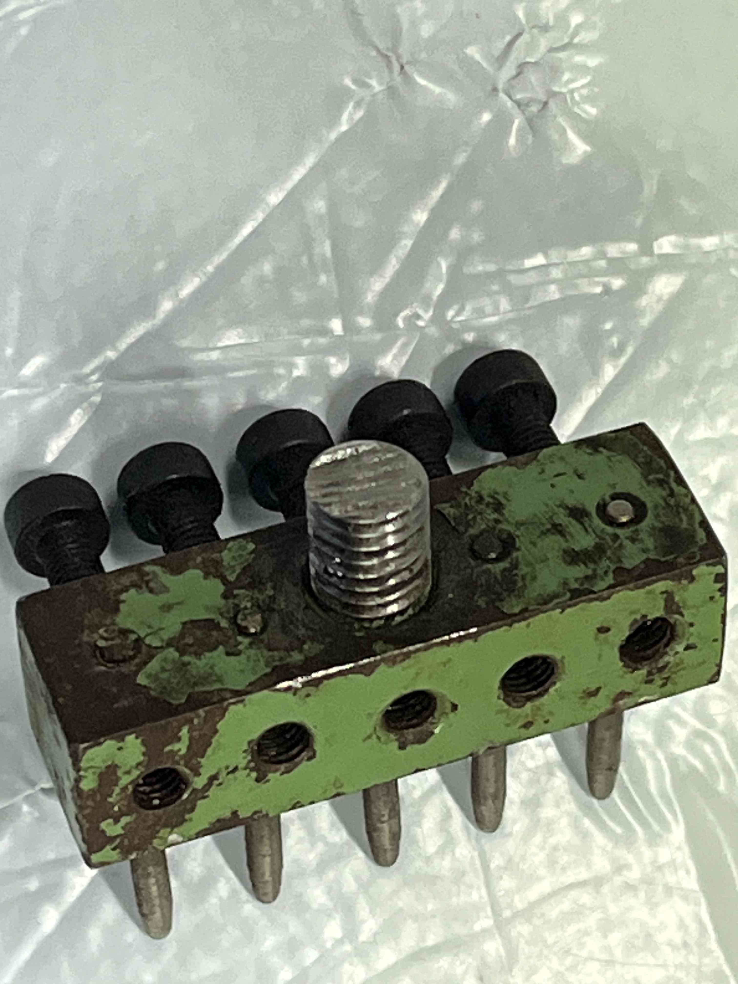 Punch Brass a 5 posti per foratura cuoio in vendita - foto 10