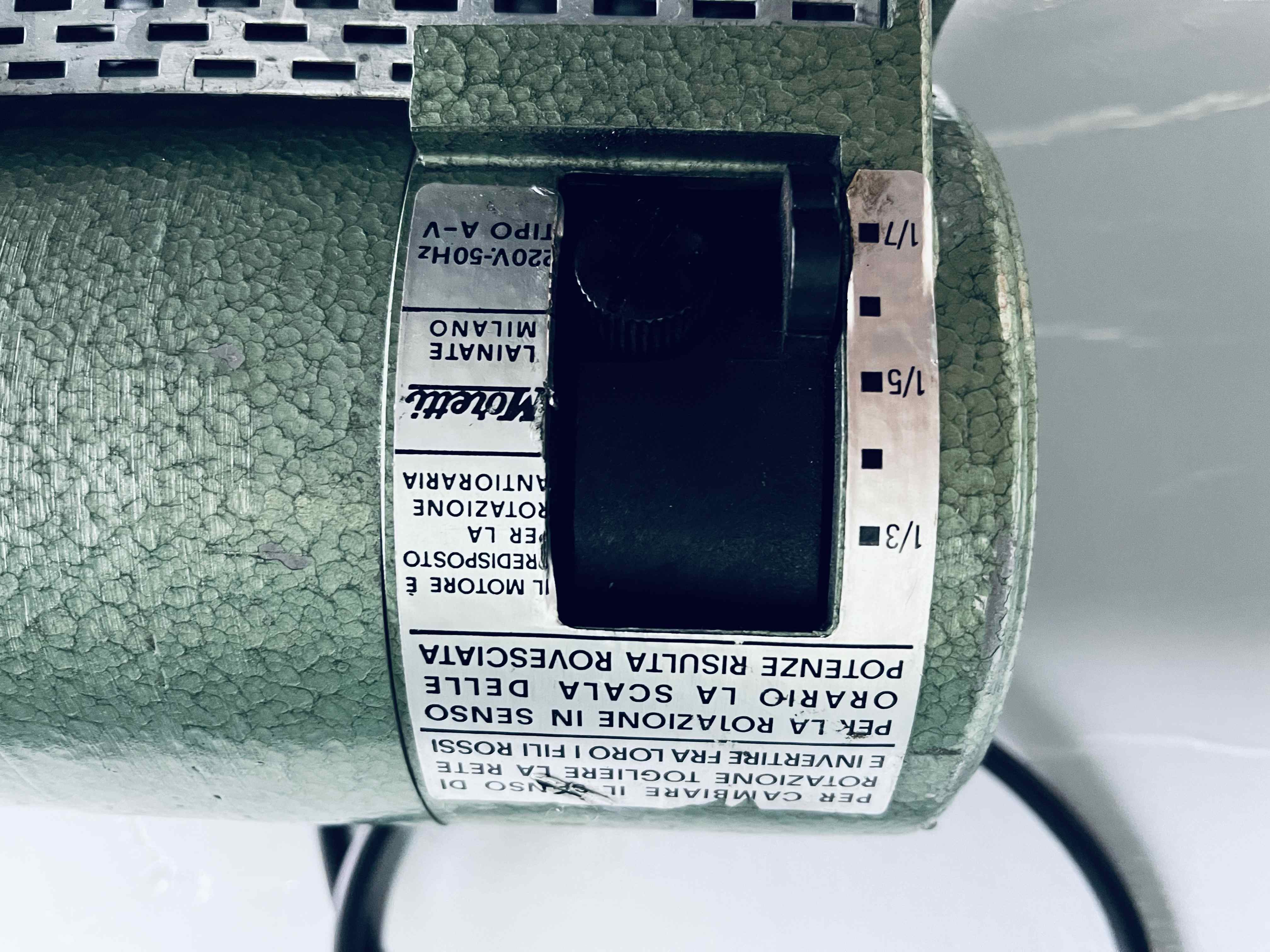 F66 Moretti tipo AV motore macchina Cucire 220 in vendita - foto 14