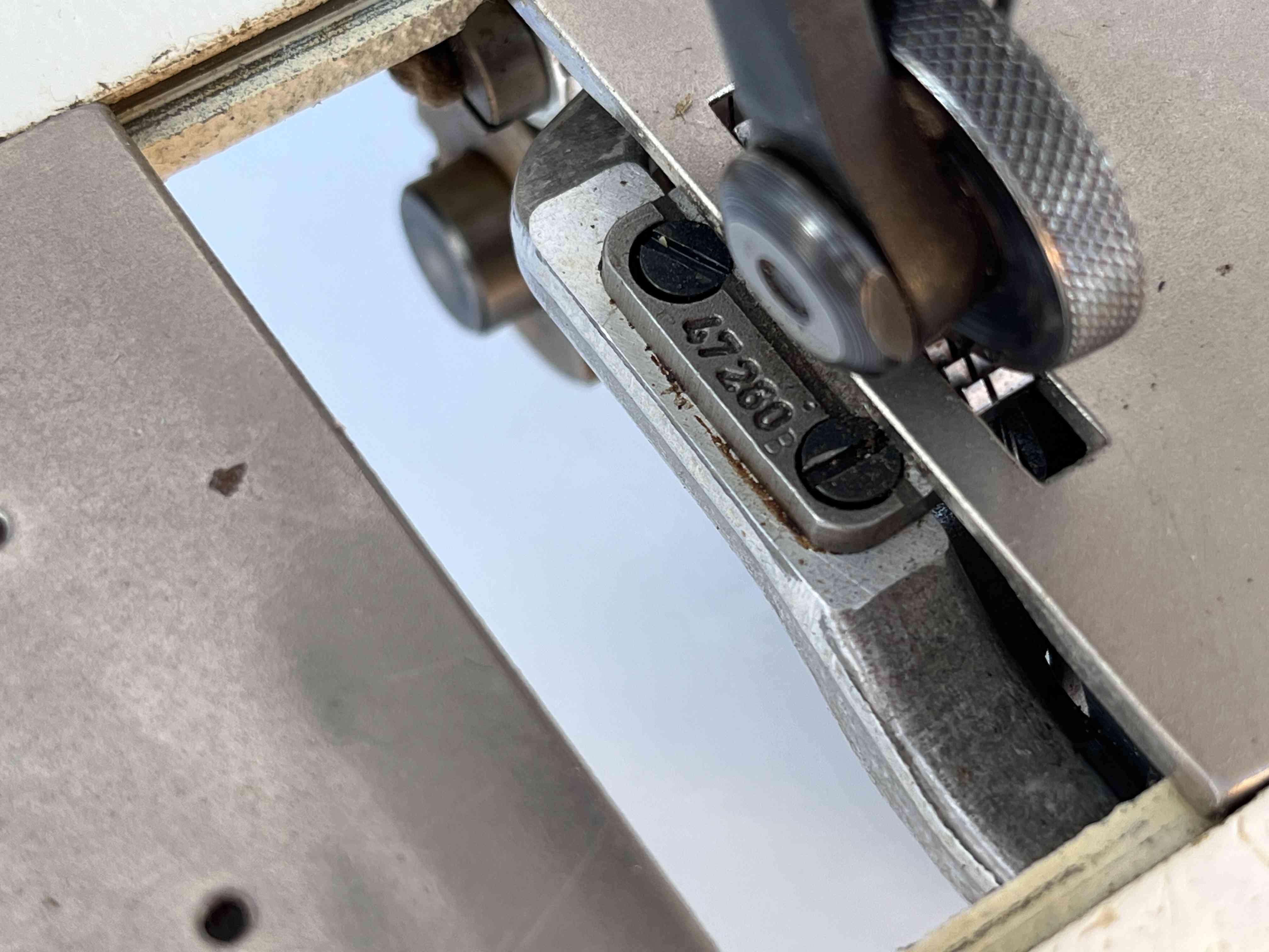 PFAFF 953 Macchina cucire lineare rasafilo in vendita - foto 9