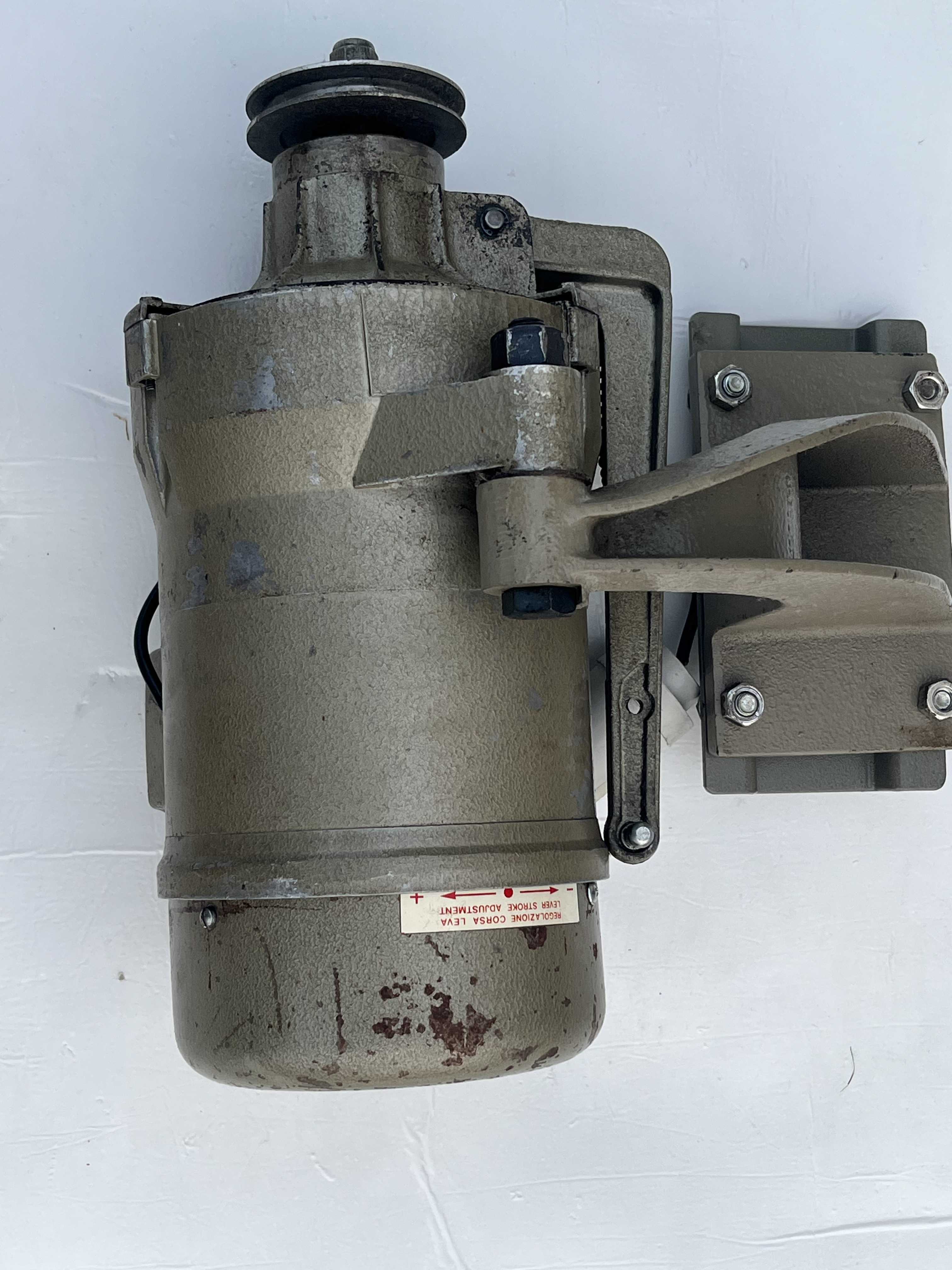 F44 NECCHI Motore macchina da Cucire 2800 giri  in vendita - foto 12