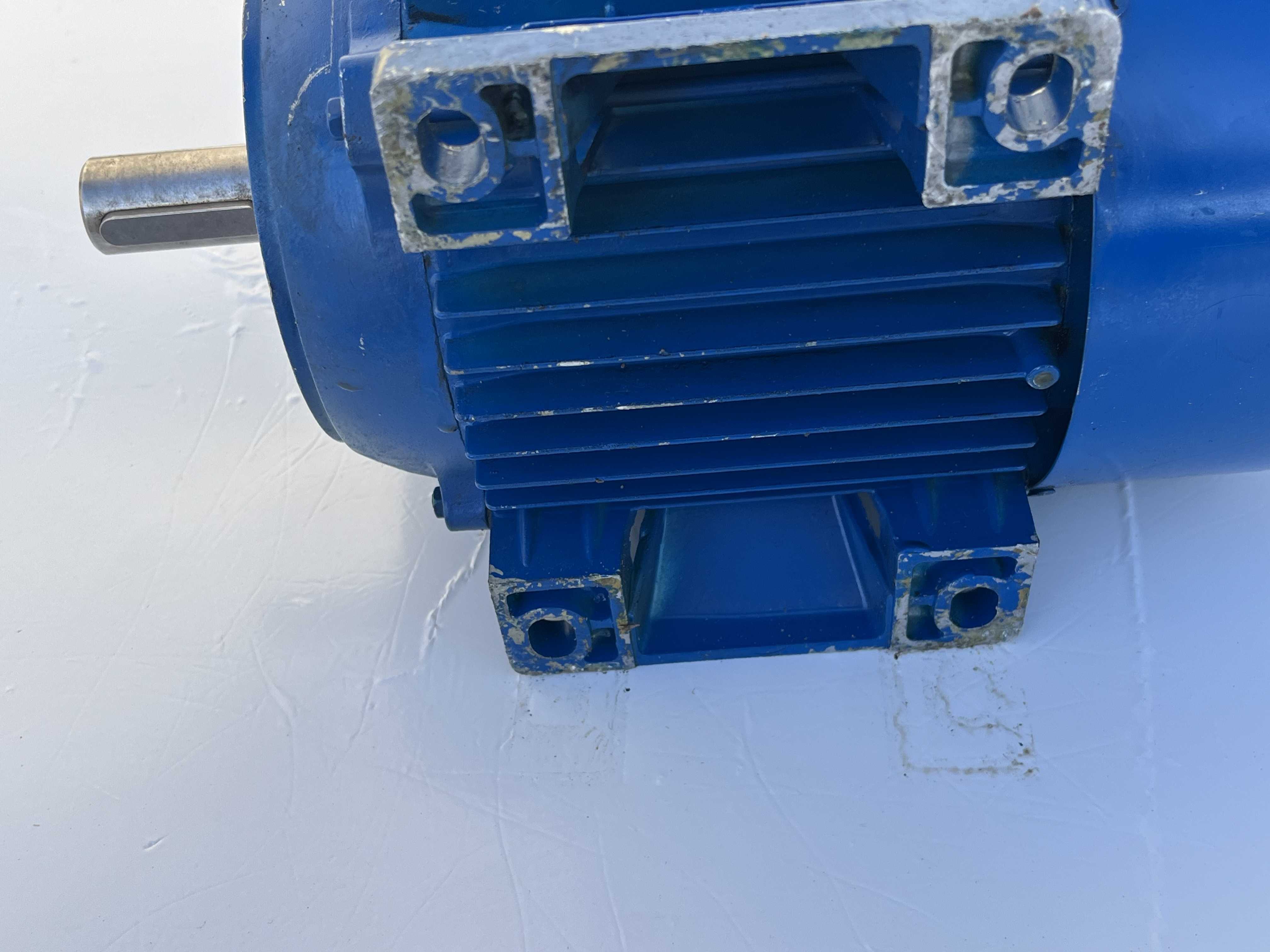 BINELLO Motore Asincrono Trifase 2 HP 2.800 giri in vendita - foto 5