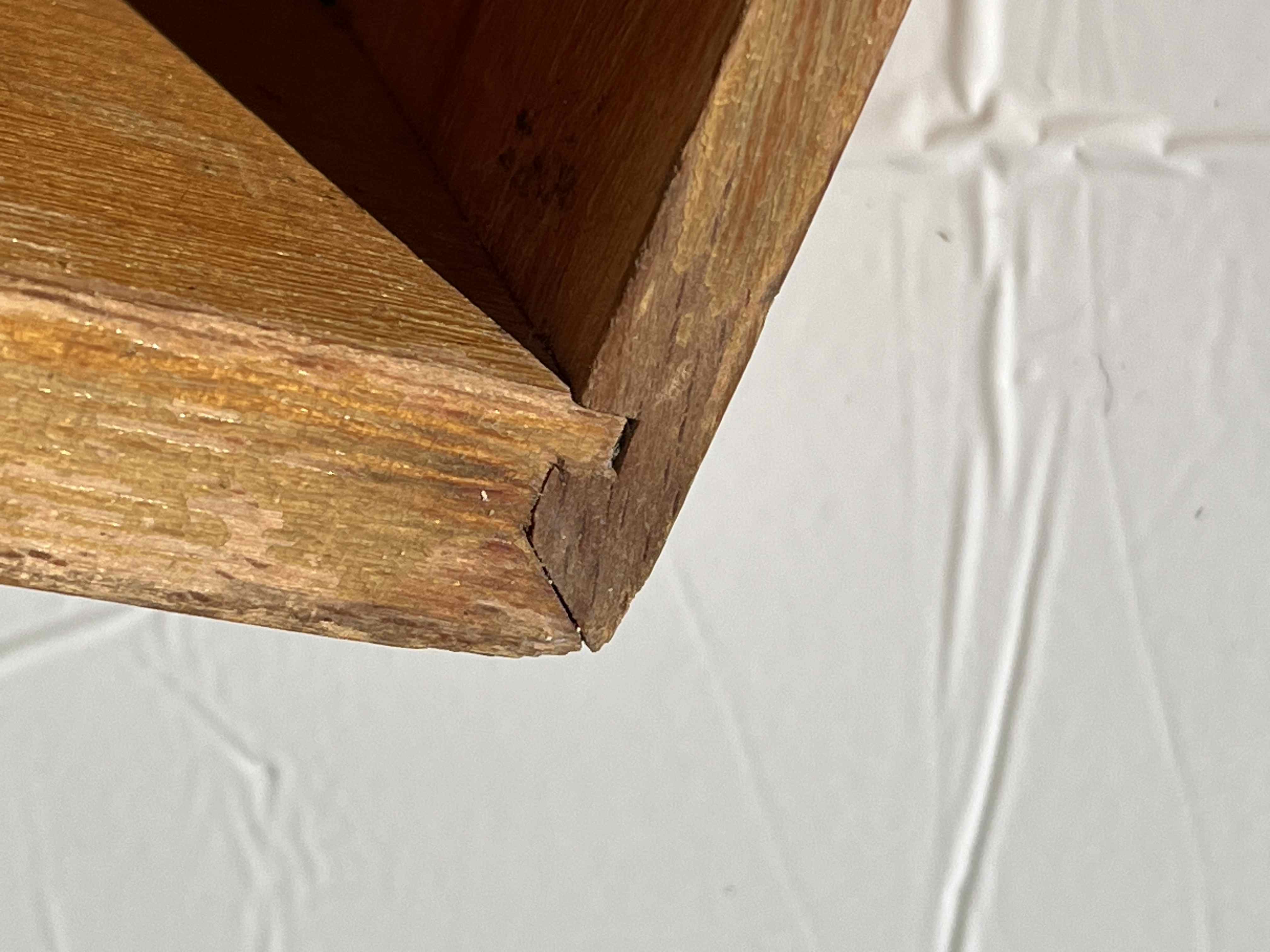 Cassetto in legno per macchina da cucire industriali  in vendita - foto 3