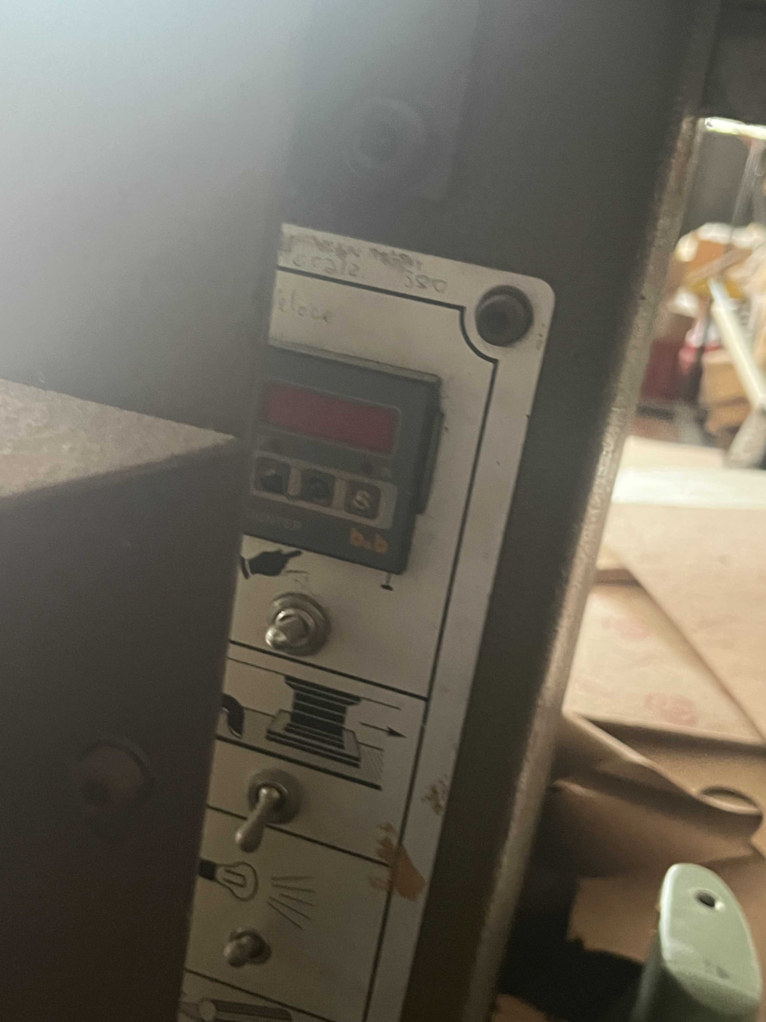 ATOM G888 Trancia a carrello in vendita - foto 4