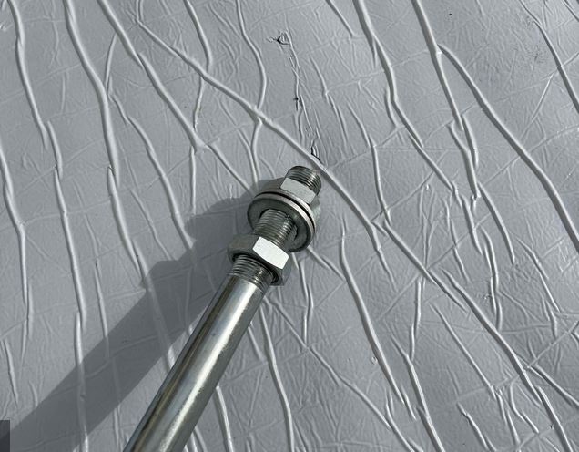 F88 Asta porta filo per macchina da cucire in vendita - foto 4