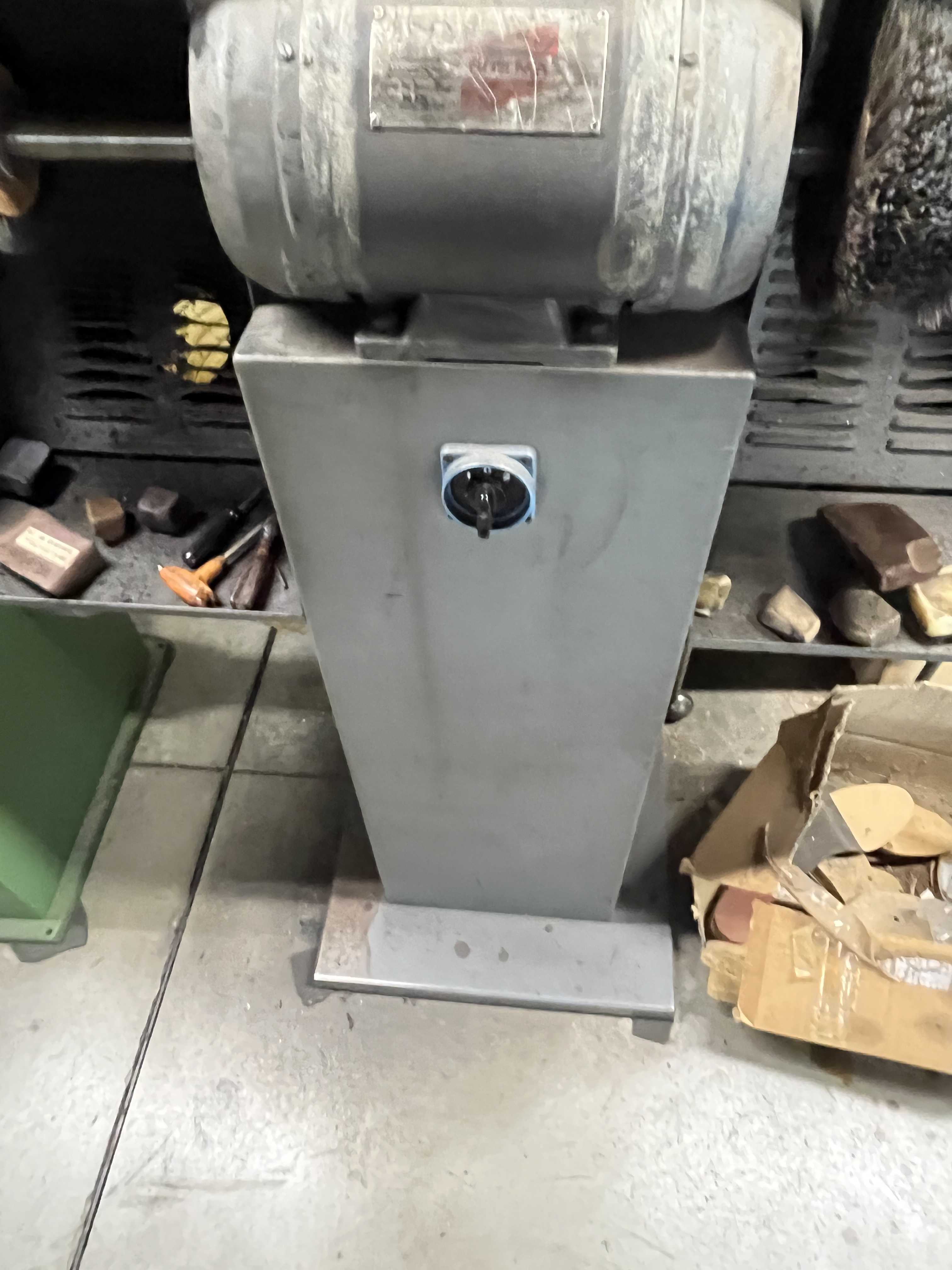 MR6 Spazzola smerigliatrice per suola – 2 VELOCITA in vendita - foto 4