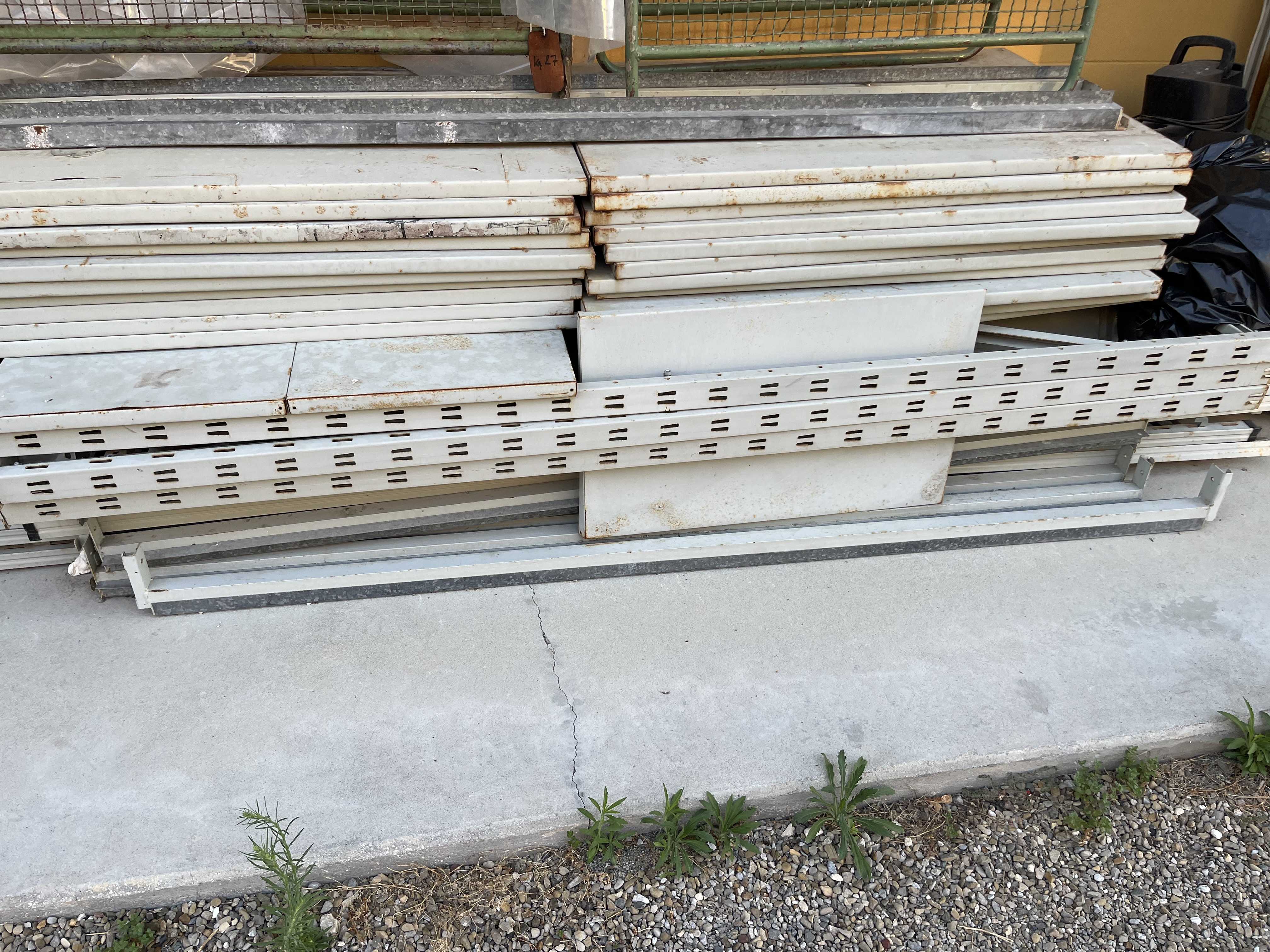 Scaffalature in vendita