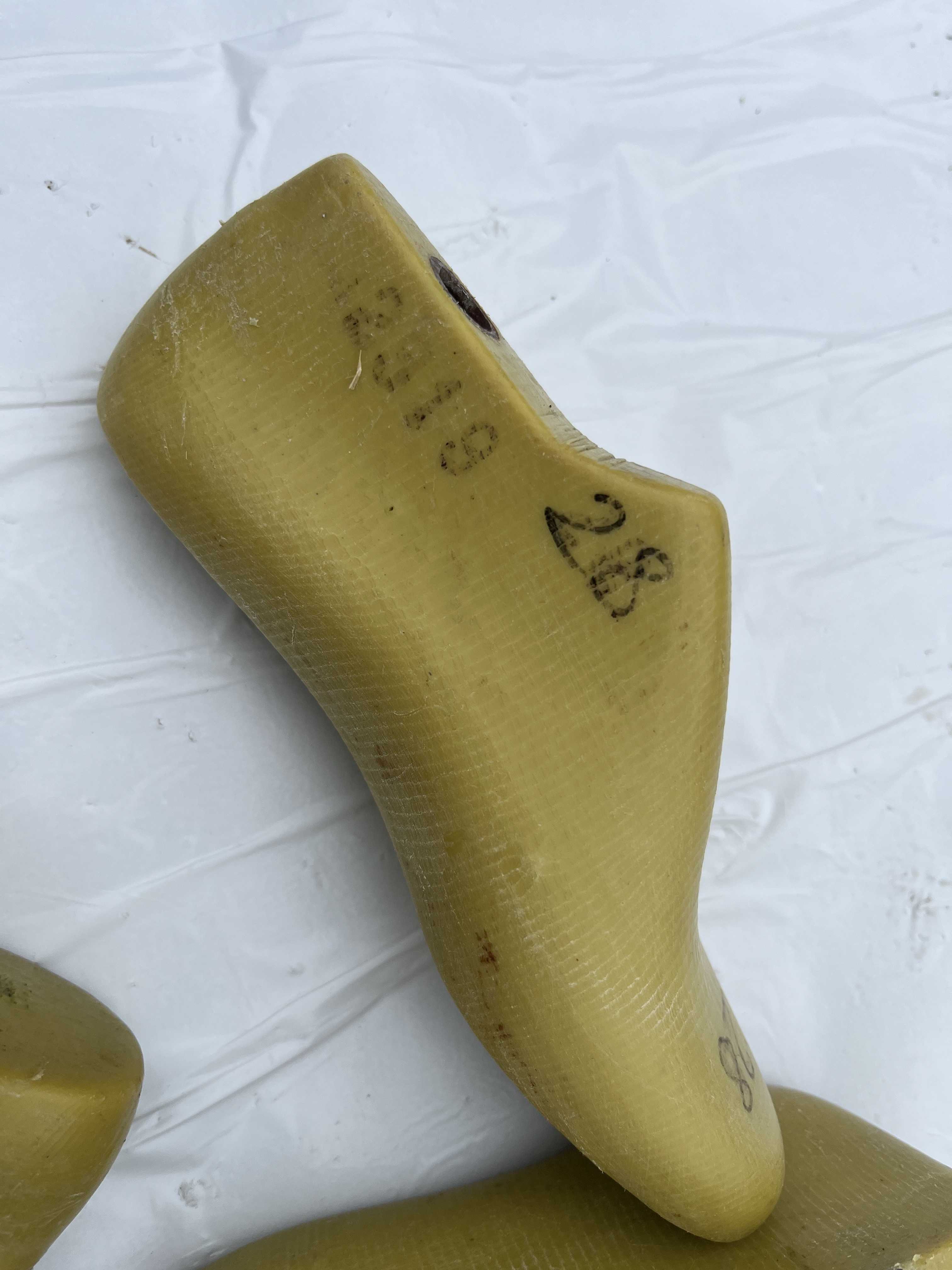 16B Forme plastica per bambino dal 24 al 30 in vendita - foto 10
