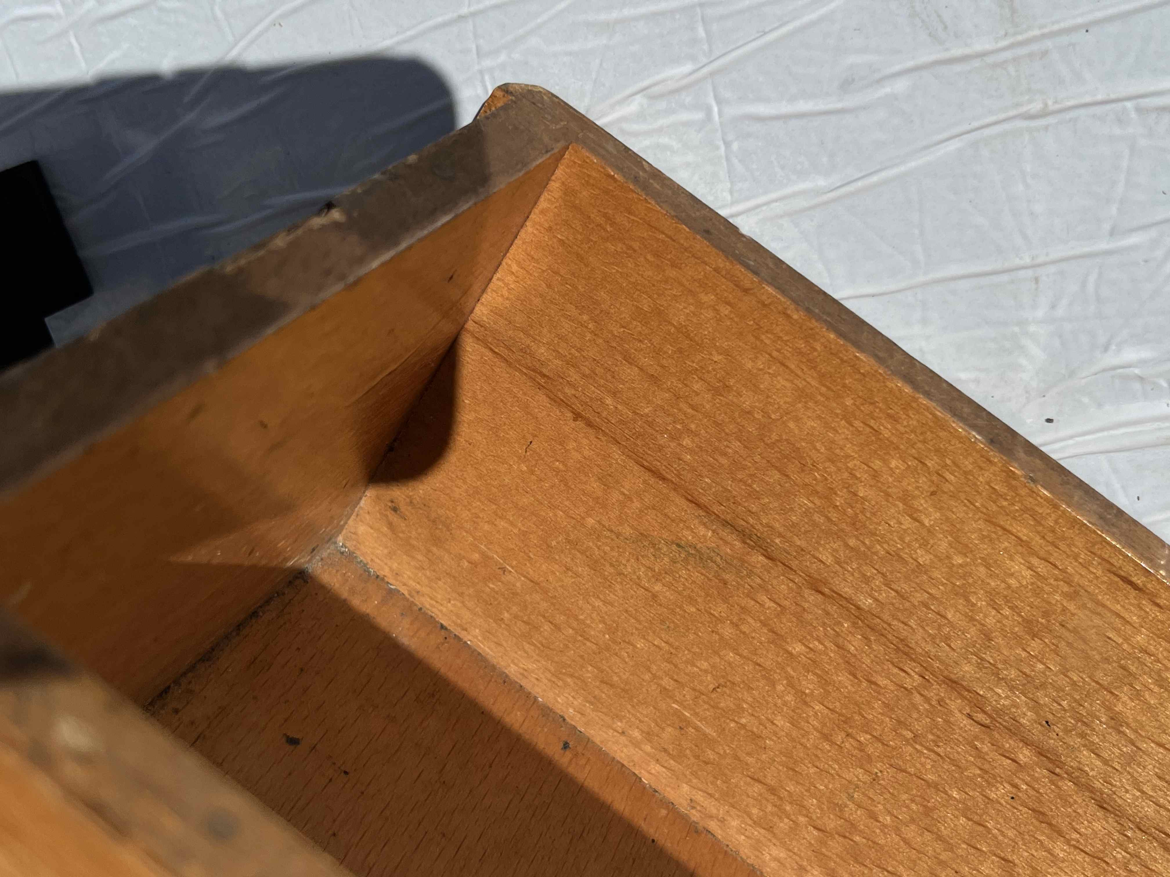 Cassetto in legno con guida per macchina da cucire  in vendita - foto 14