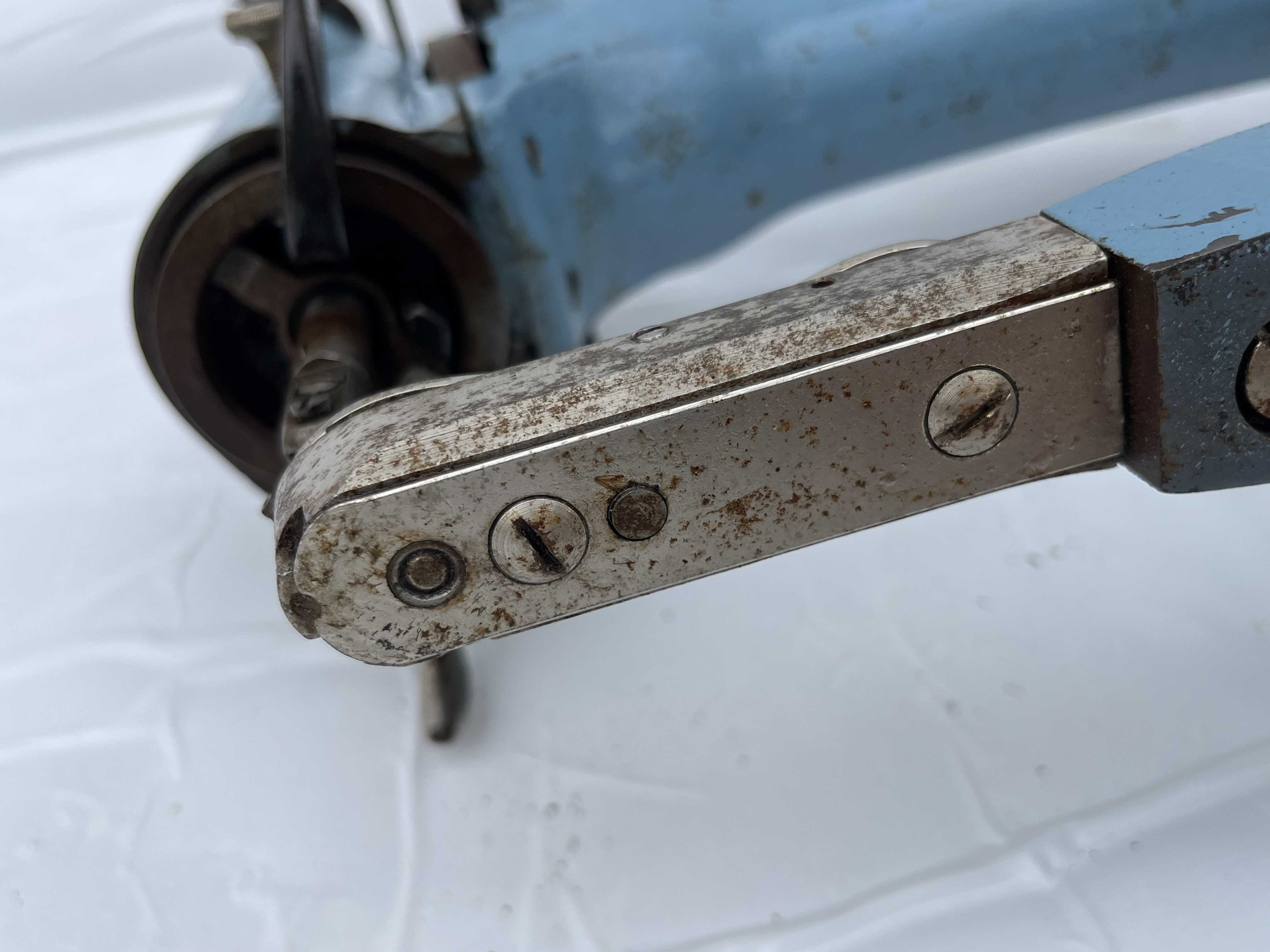 Singer 29k171 Macchina a rotella da riparatore in vendita - foto 9