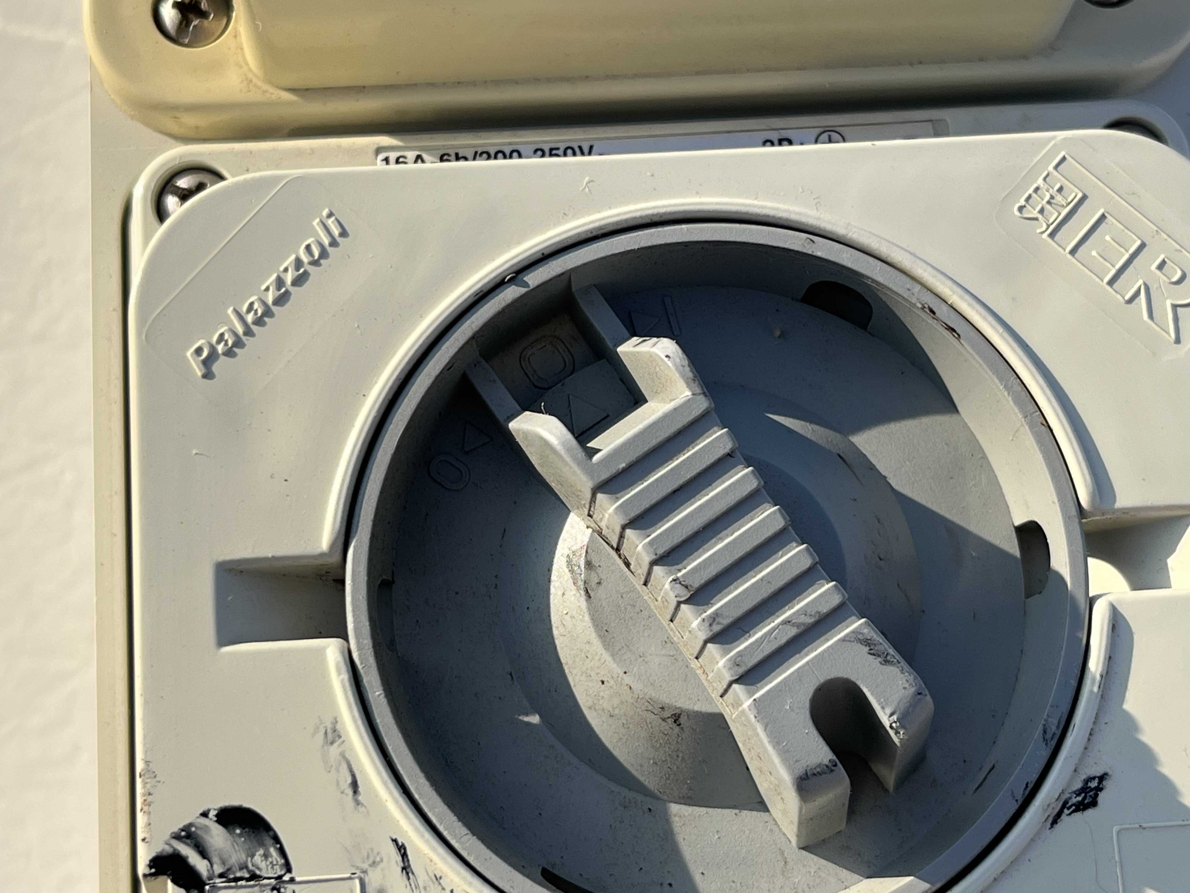Presa Interbloccata CEE Palazzoli 2P+T 32A 230V in vendita - foto 8